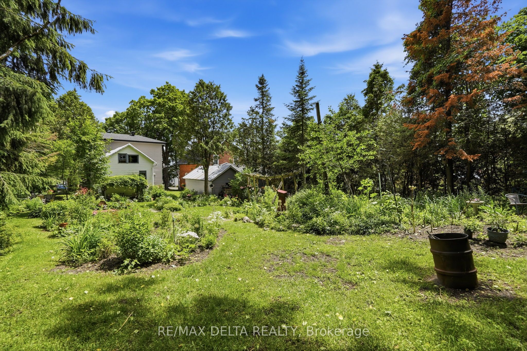 28 Jay Street Property Photo 35