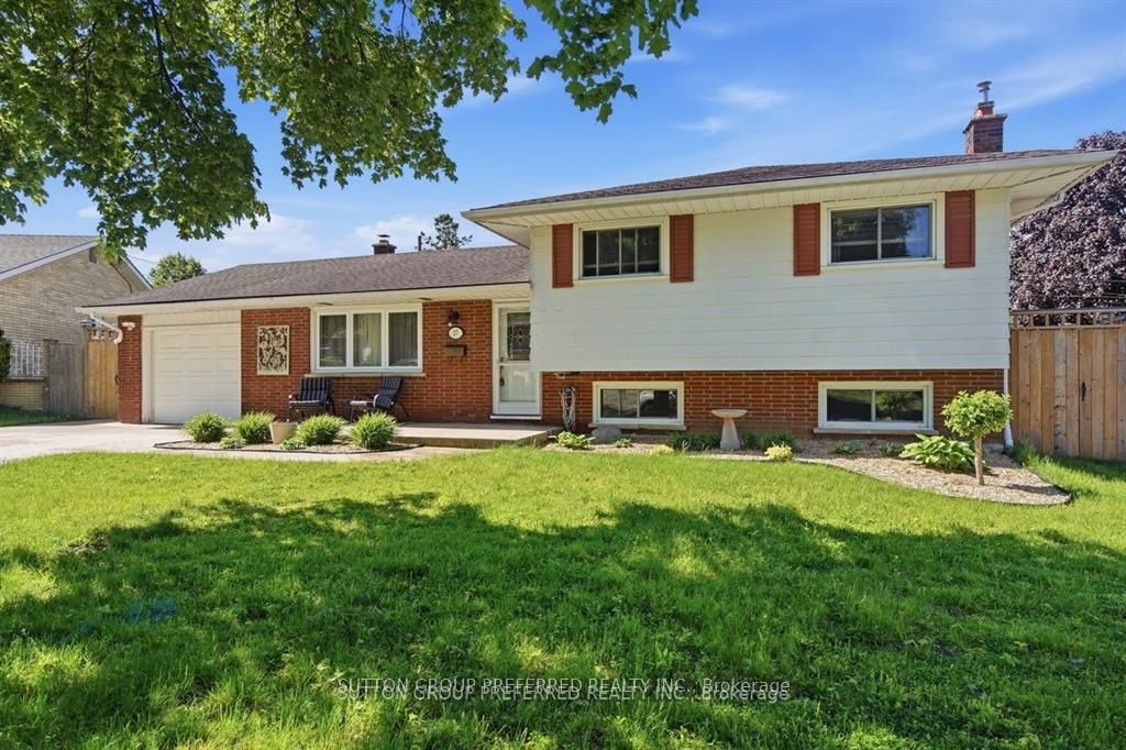 27 Stormont Drive Property Photo 4