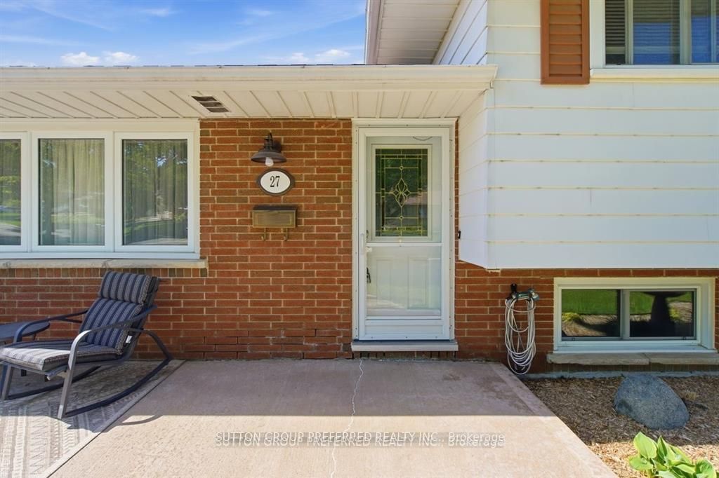 27 Stormont Drive Property Photo 6