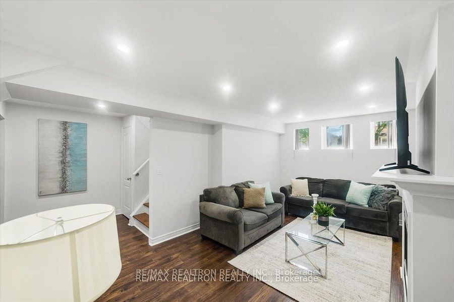 12 Jarvis Drive Property Photo 21