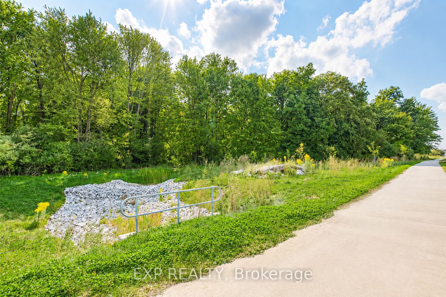 2075 Evans Boulevard Property Photo 15