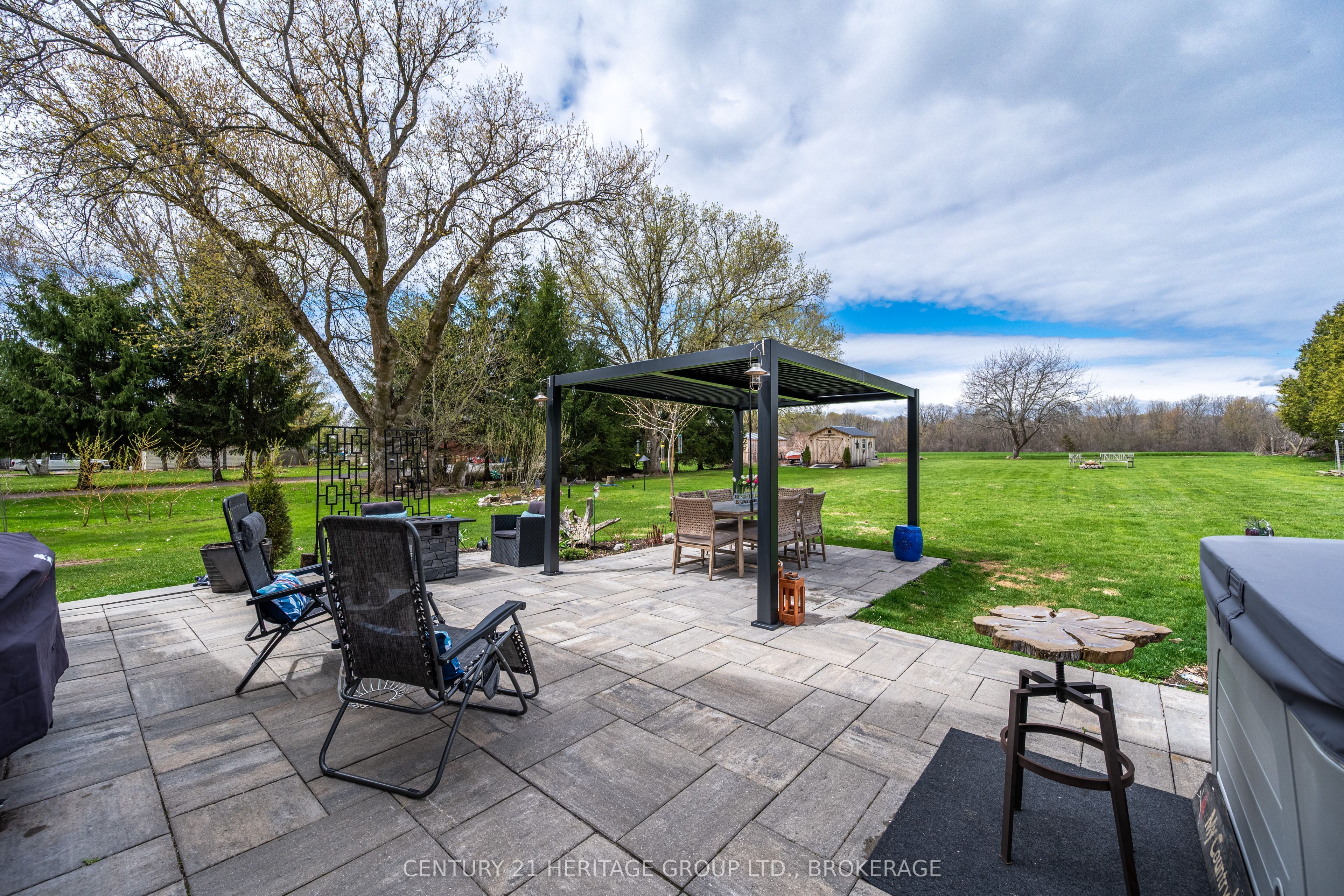 269 Simmons Road Property Photo 6