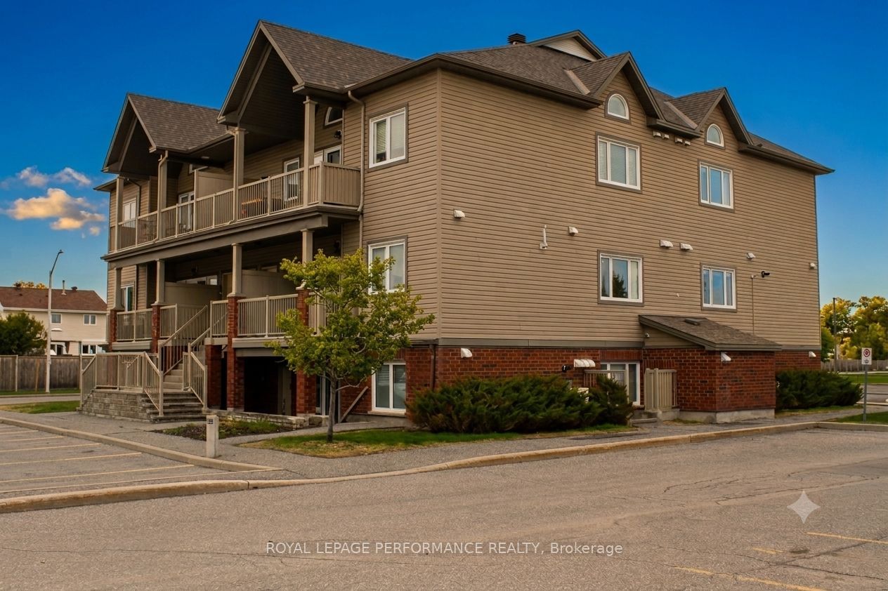 135 Harthill Way B Property Photo 2