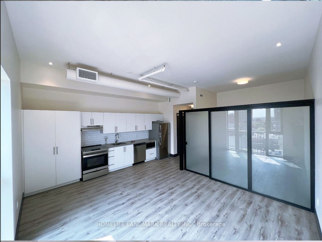121 King Street E 607 Property Photo 4