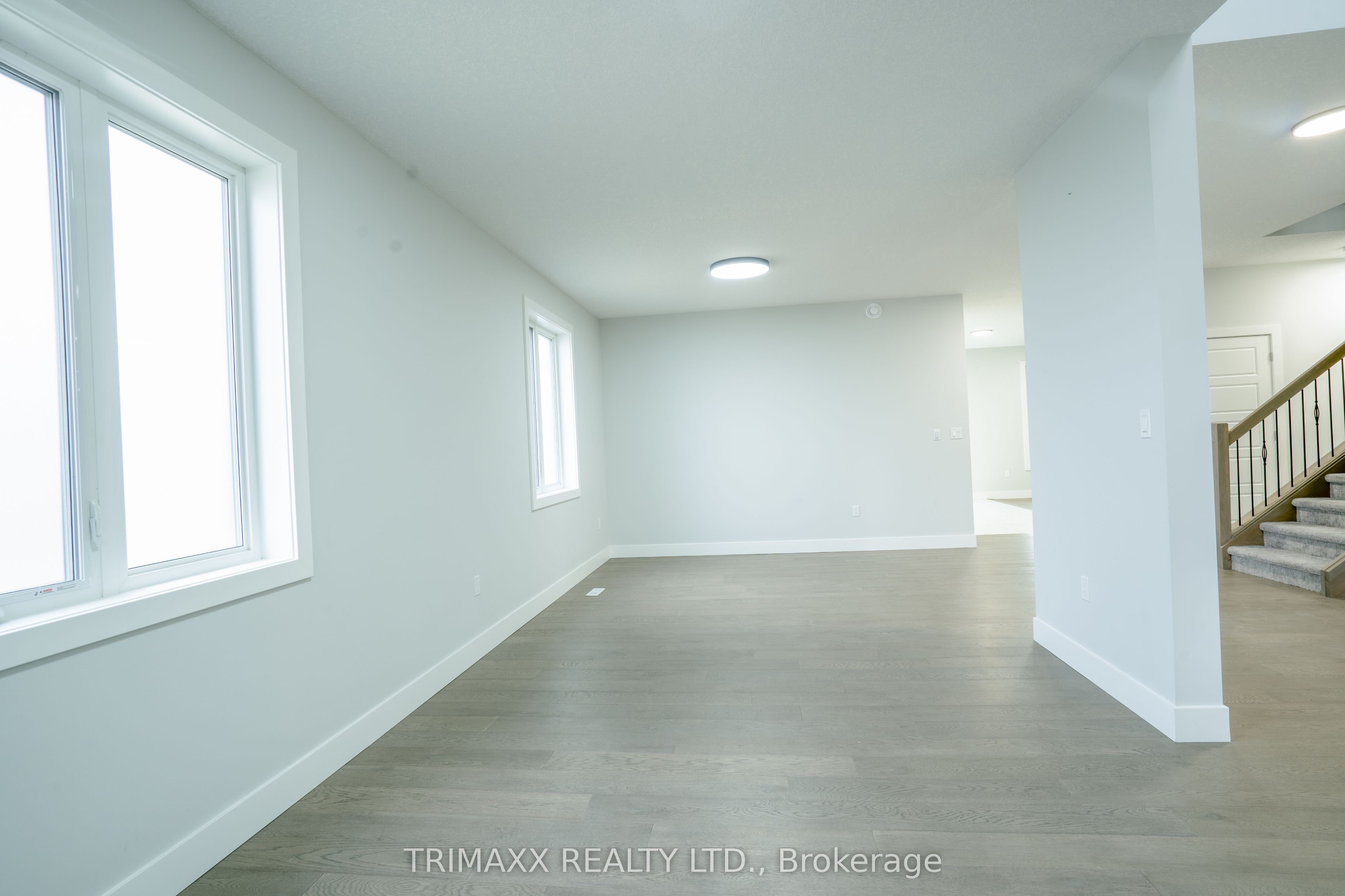 188 Foxborough Place Property Photo 8