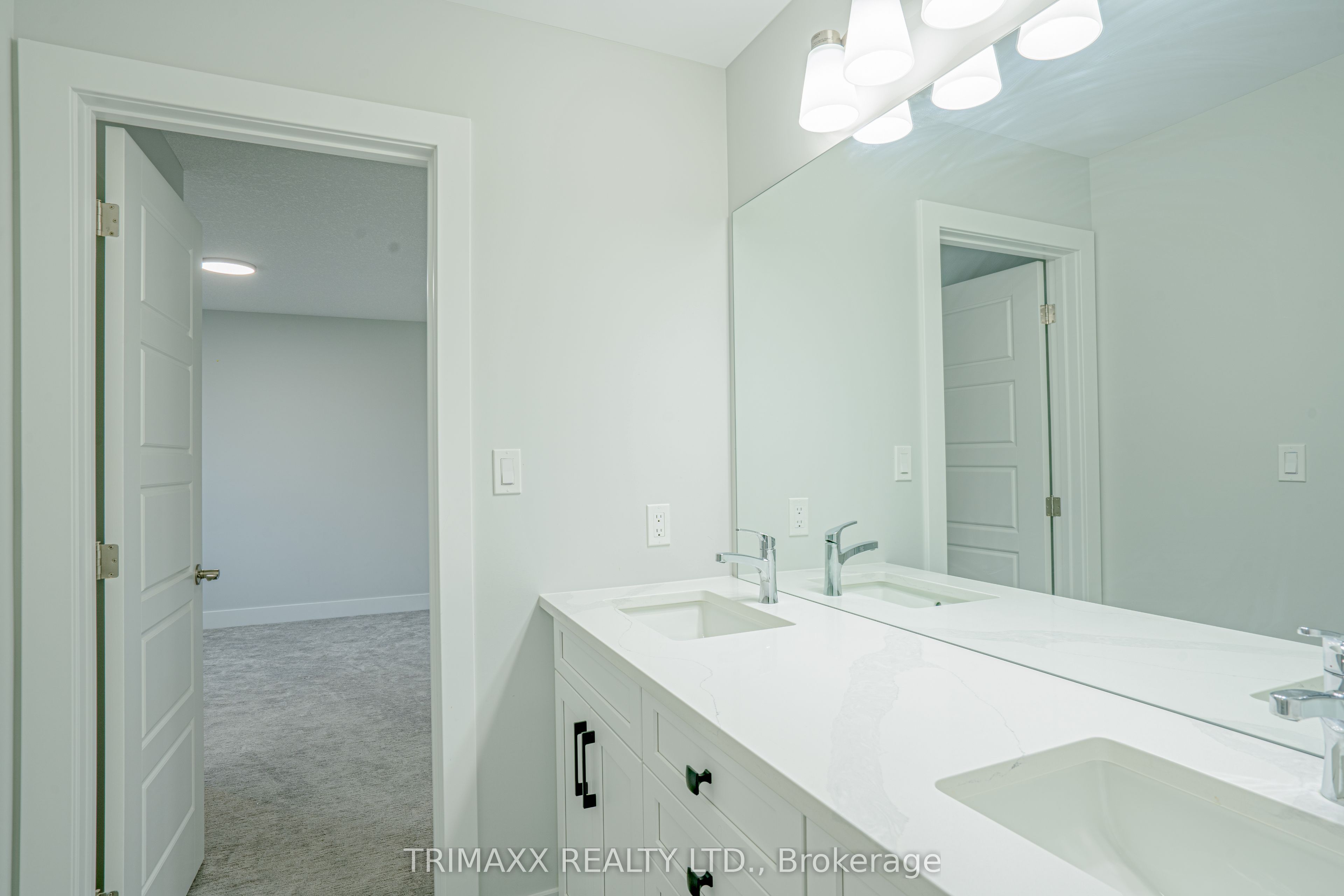 188 Foxborough Place Property Photo 36