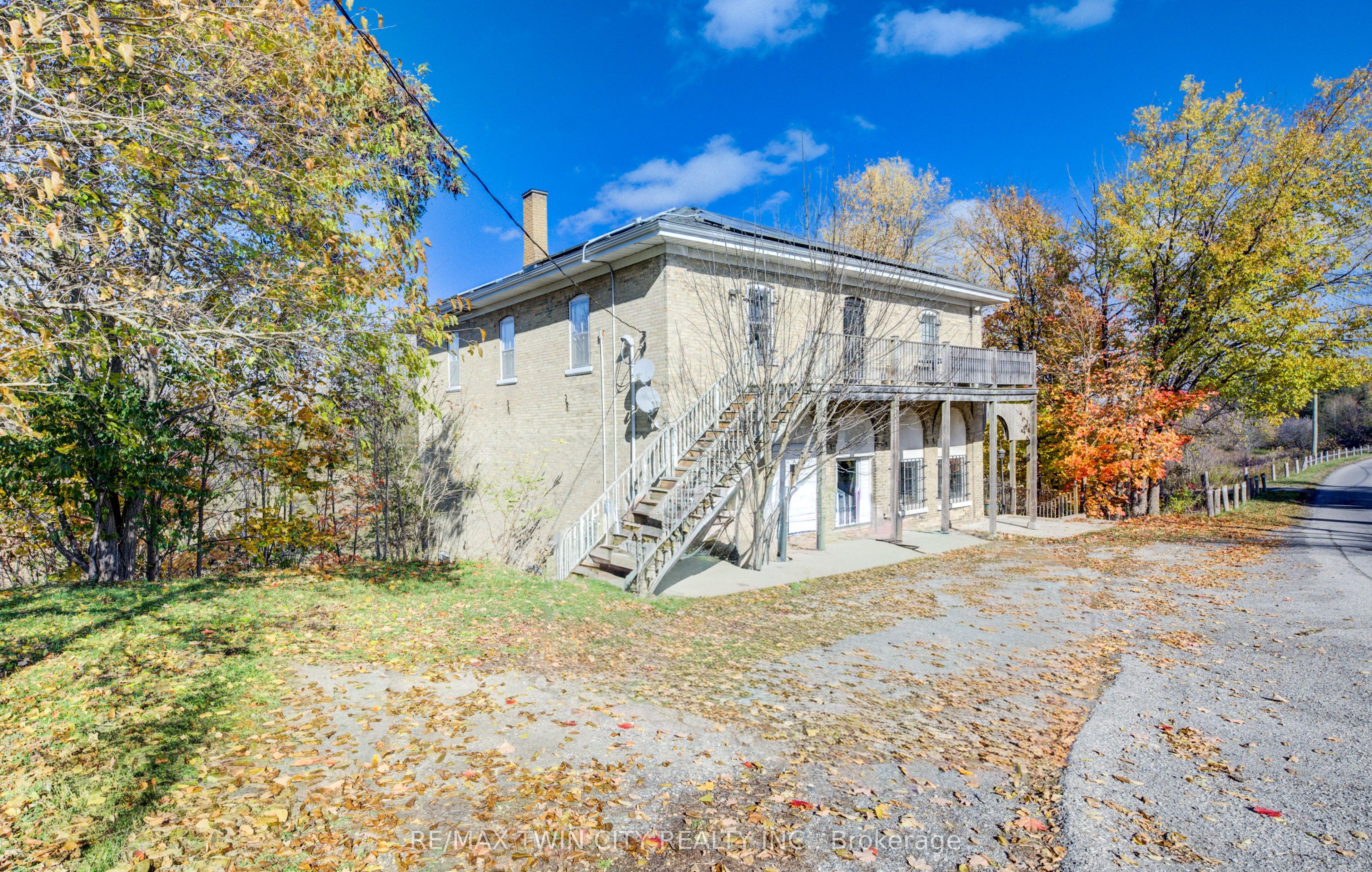 3506 Huron Road Property Photo 3