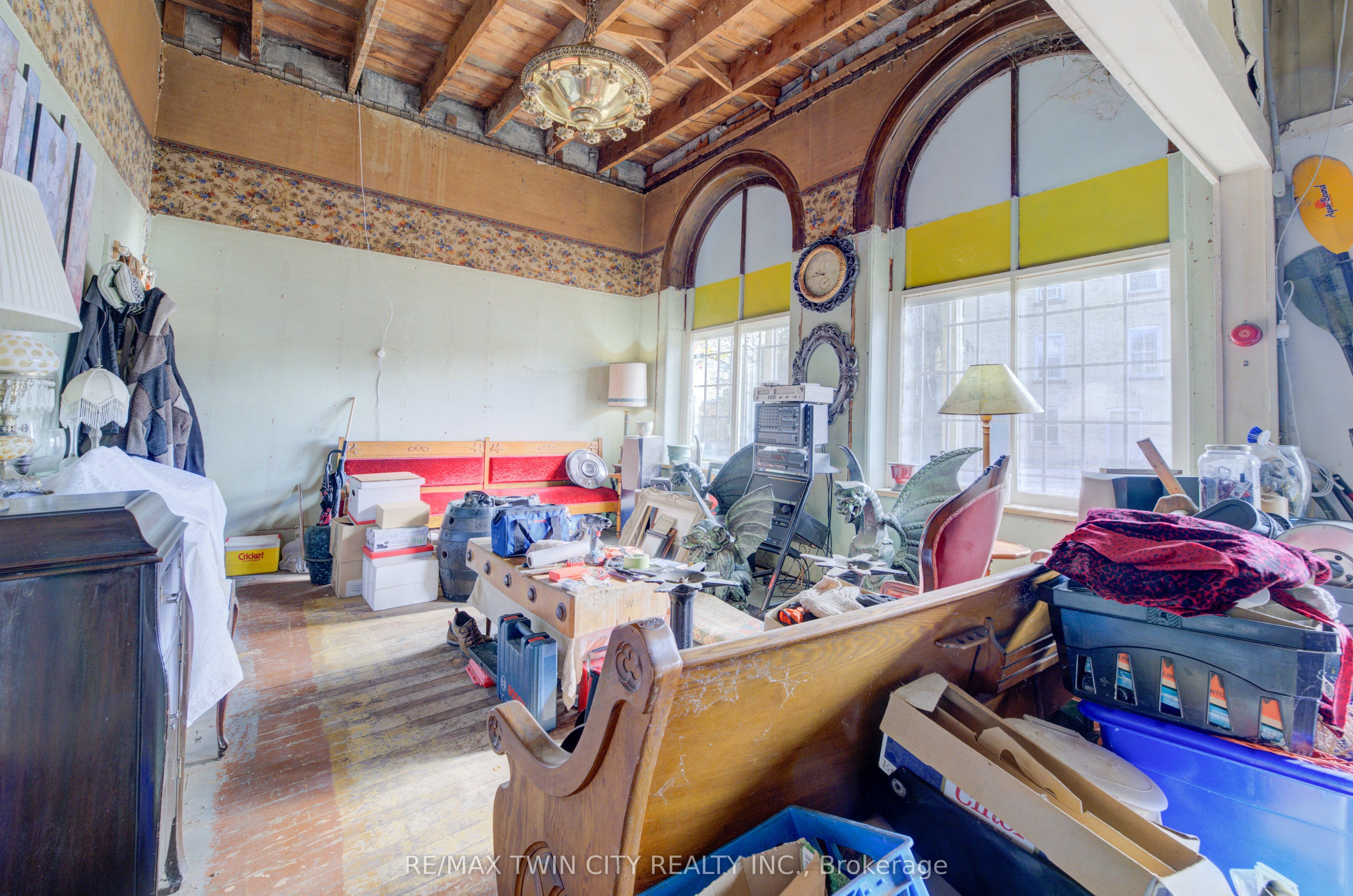 3506 Huron Road Property Photo 10
