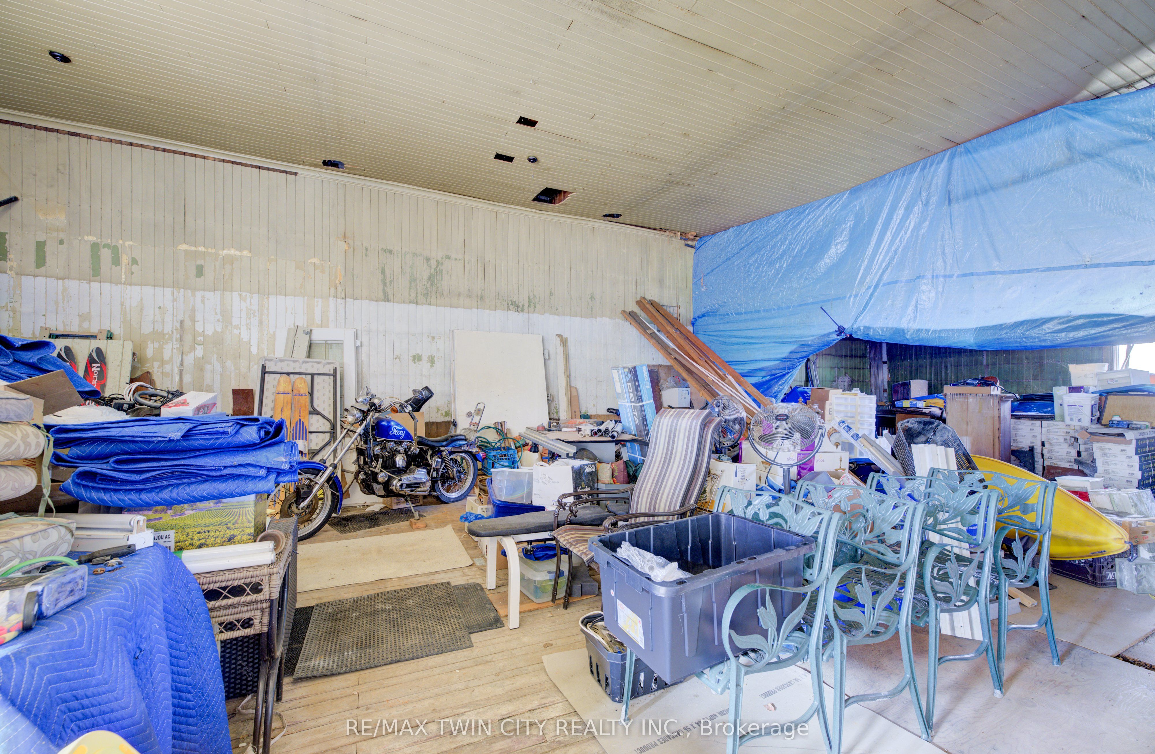 3506 Huron Road Property Photo 11