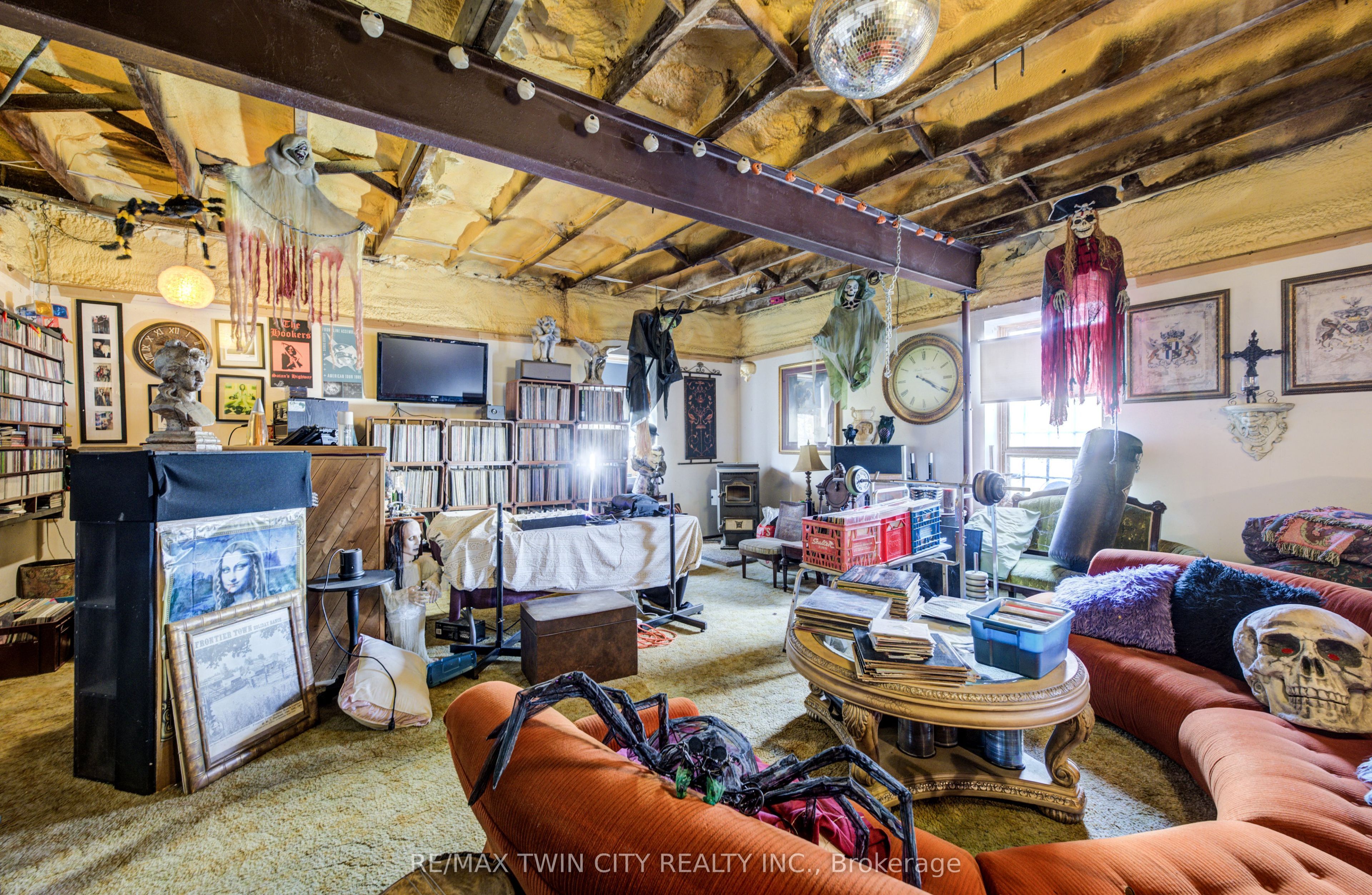 3506 Huron Road Property Photo 17