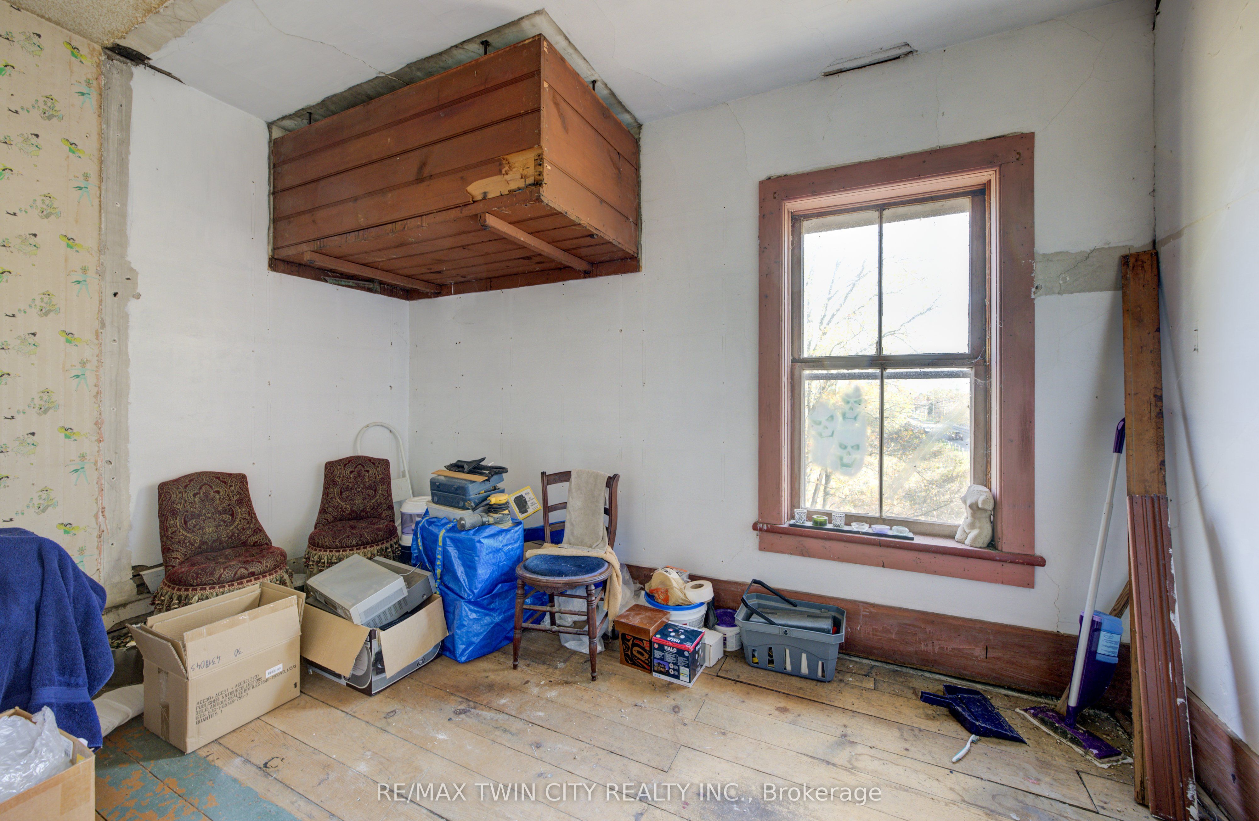 3506 Huron Road Property Photo 23