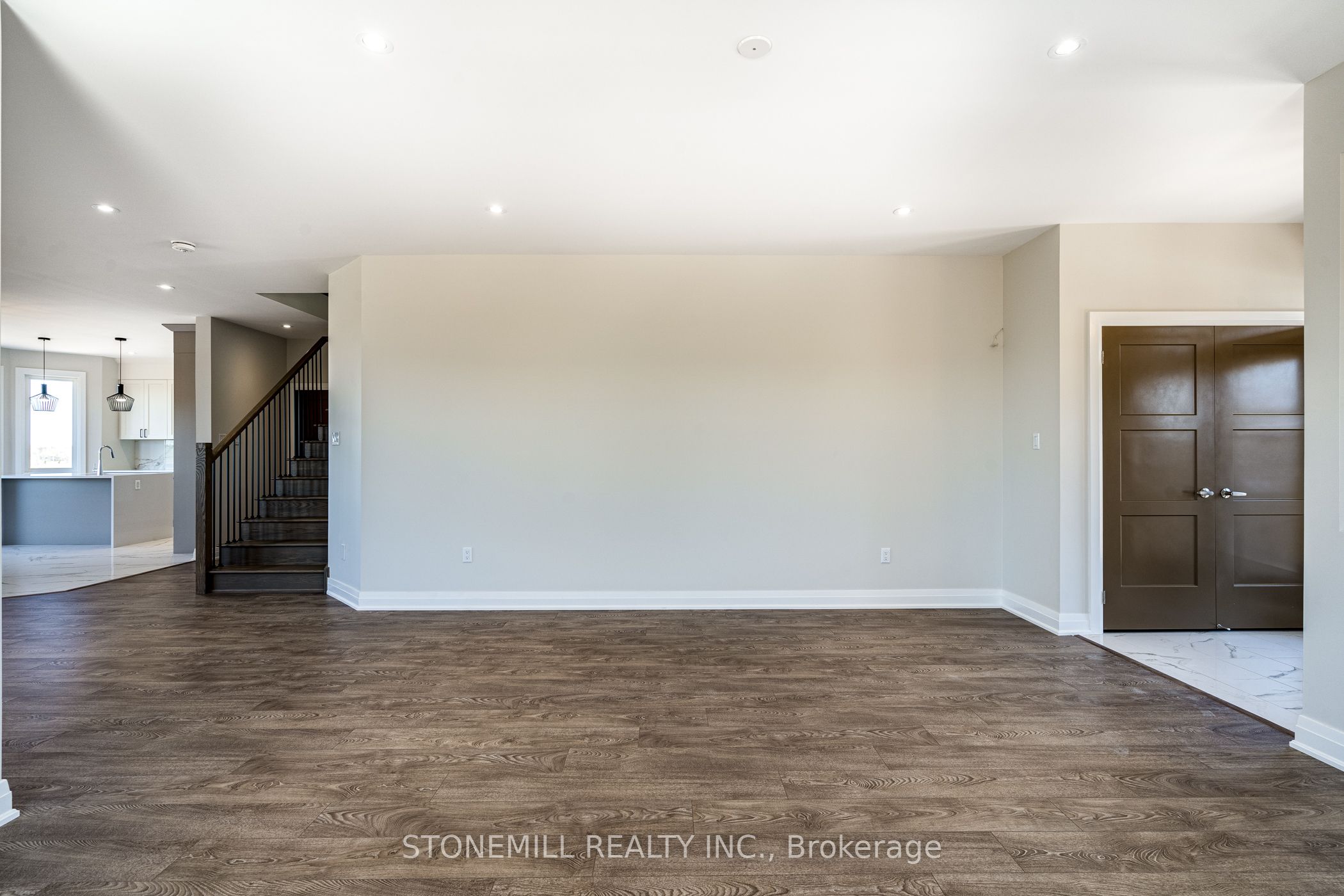 229 Midland Place Property Photo 10