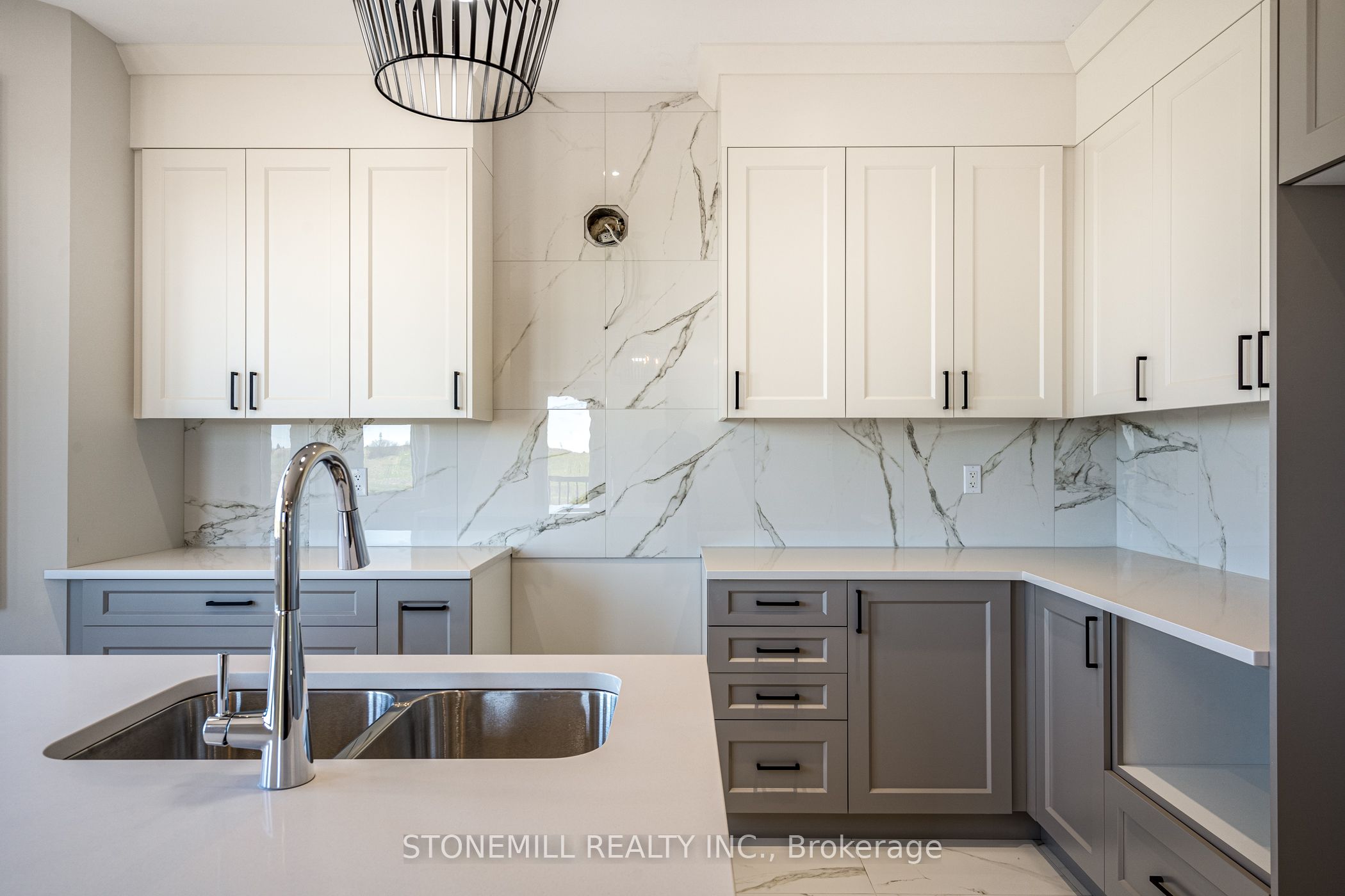 229 Midland Place Property Photo 18