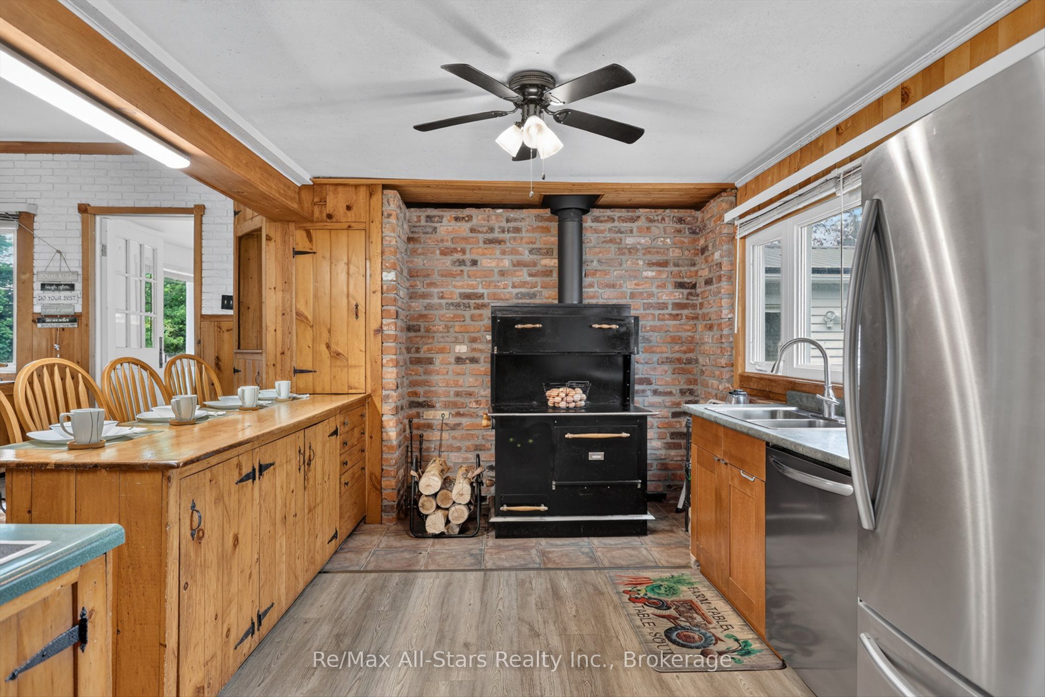 4077 Monck Road Property Photo 7