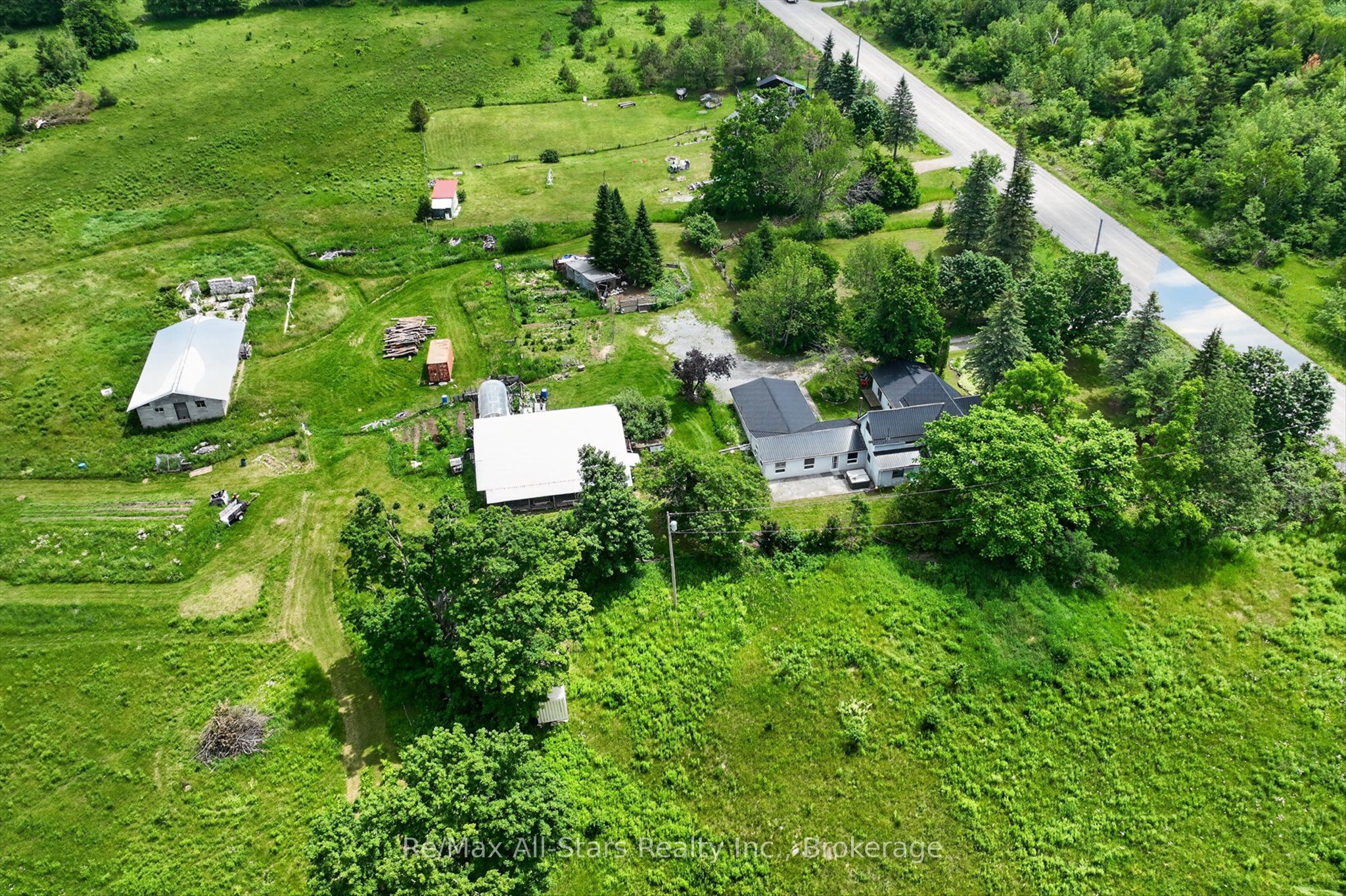 4077 Monck Road Property Photo 45