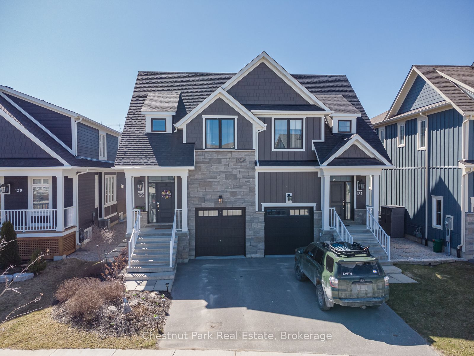 132 Yellow Birch Crescent Property Photo 1
