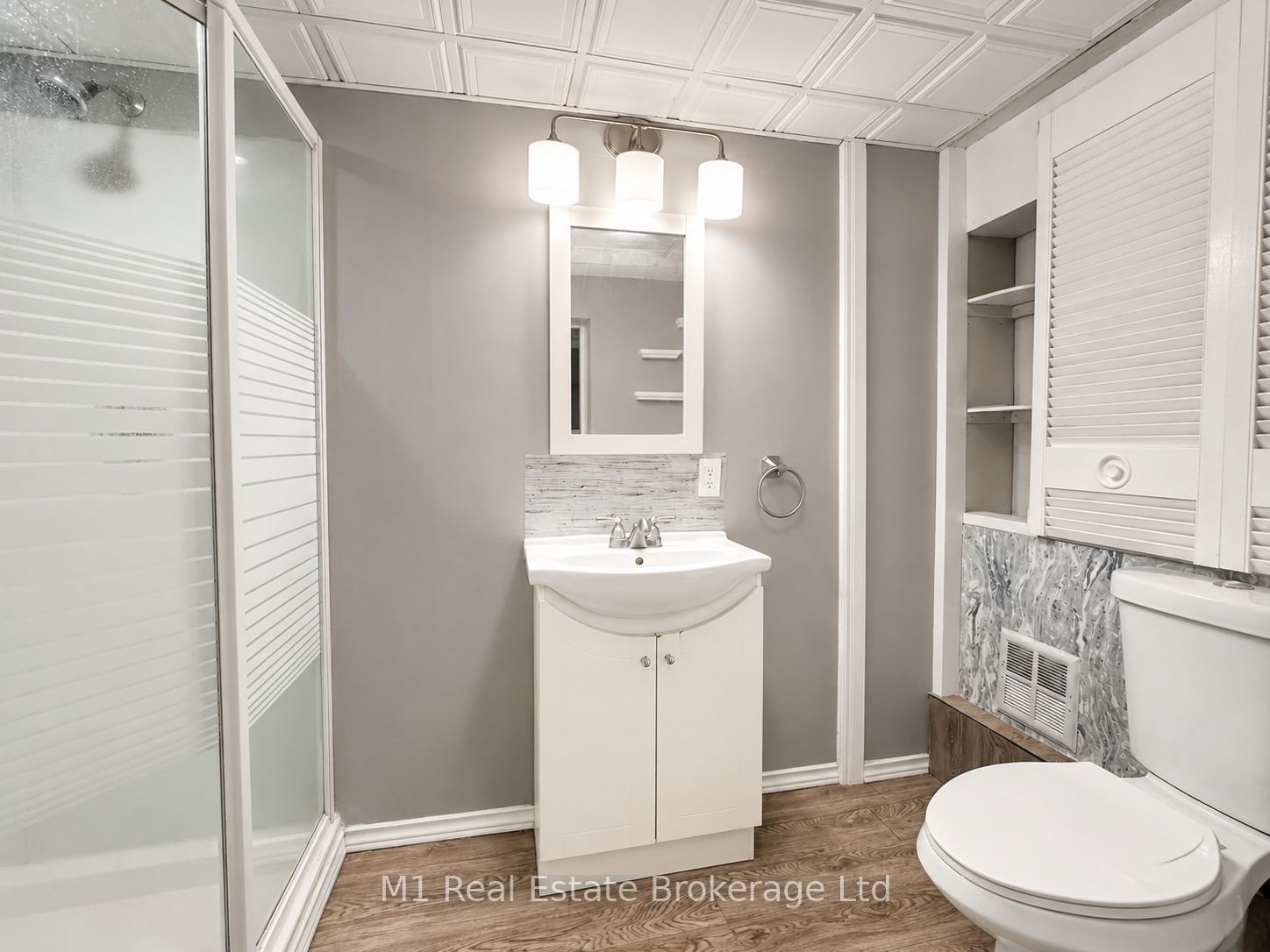223 St. George Street E Property Photo 7