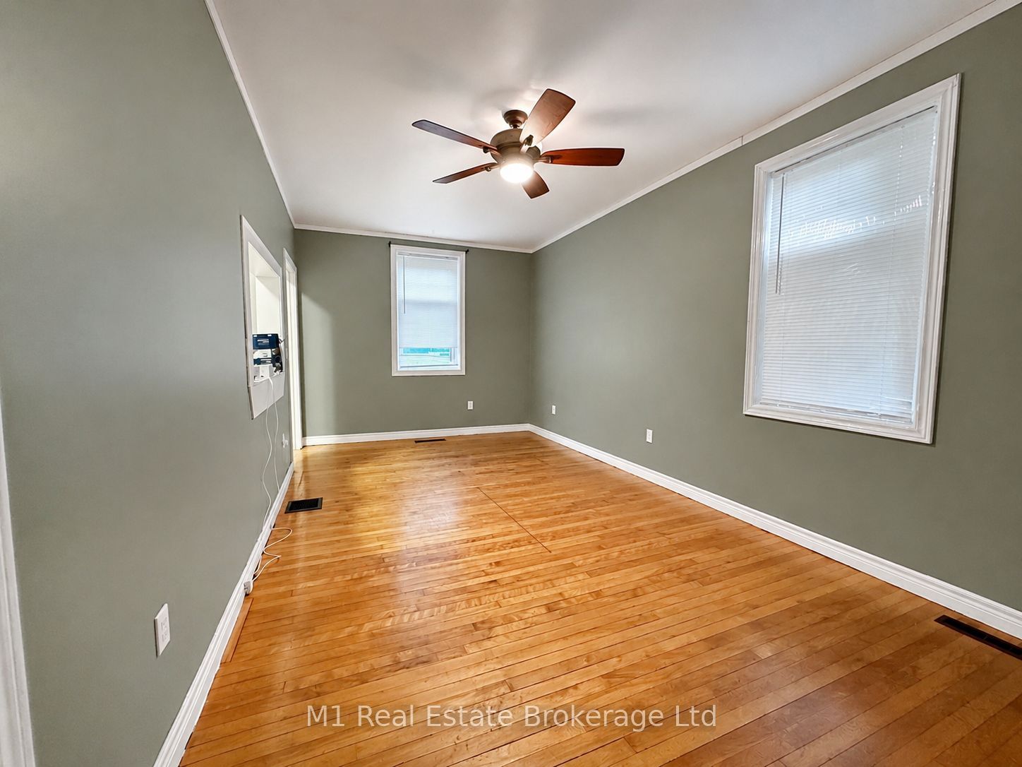 223 St. George Street E Property Photo 16