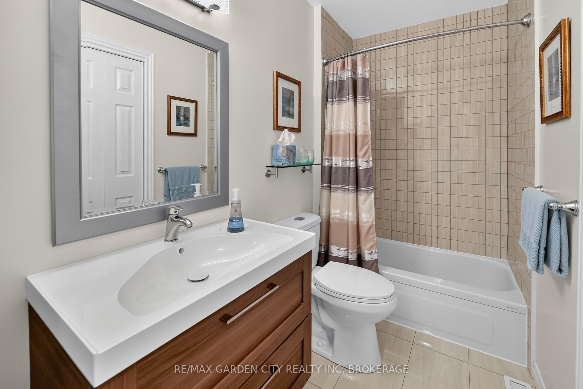 656 Memorial Drive Property Photo 32