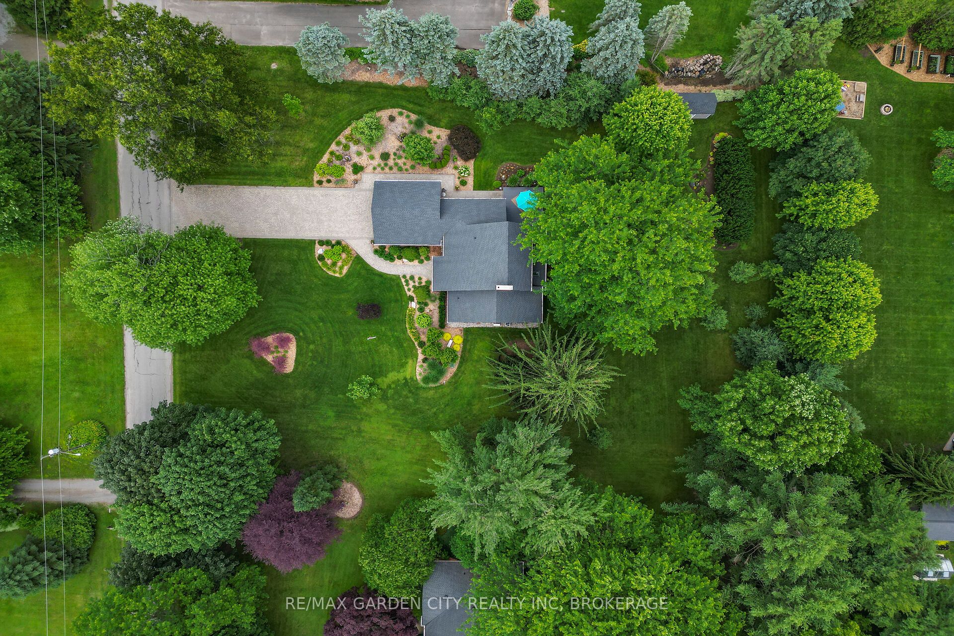 656 Memorial Drive Property Photo 40