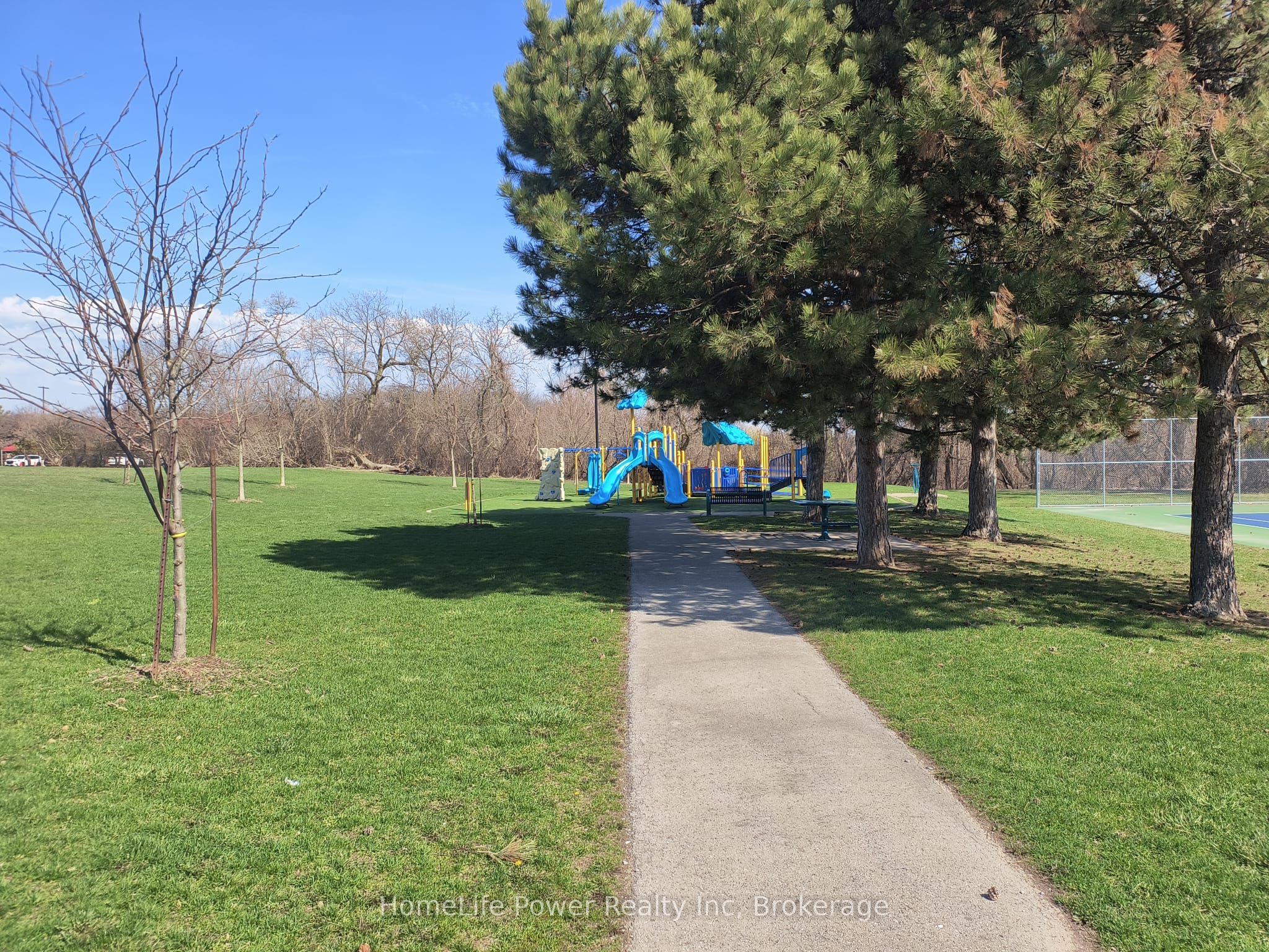 4077 Hickson Avenue Property Photo 4
