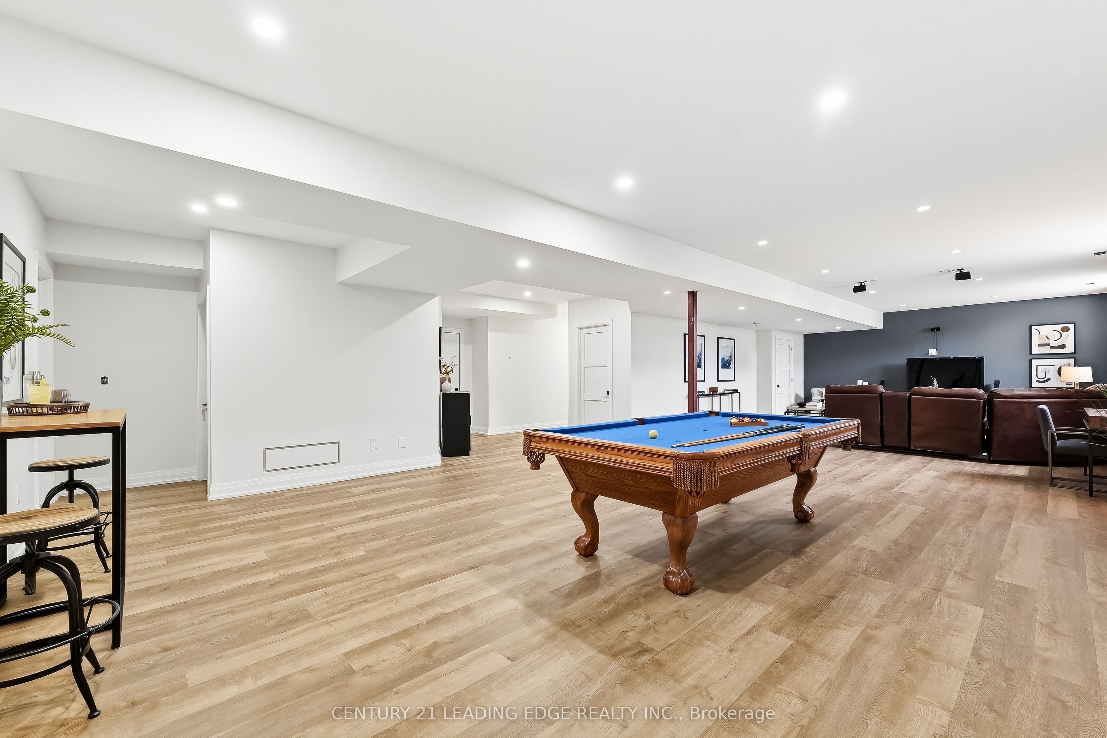 12 Country Place Property Photo 38
