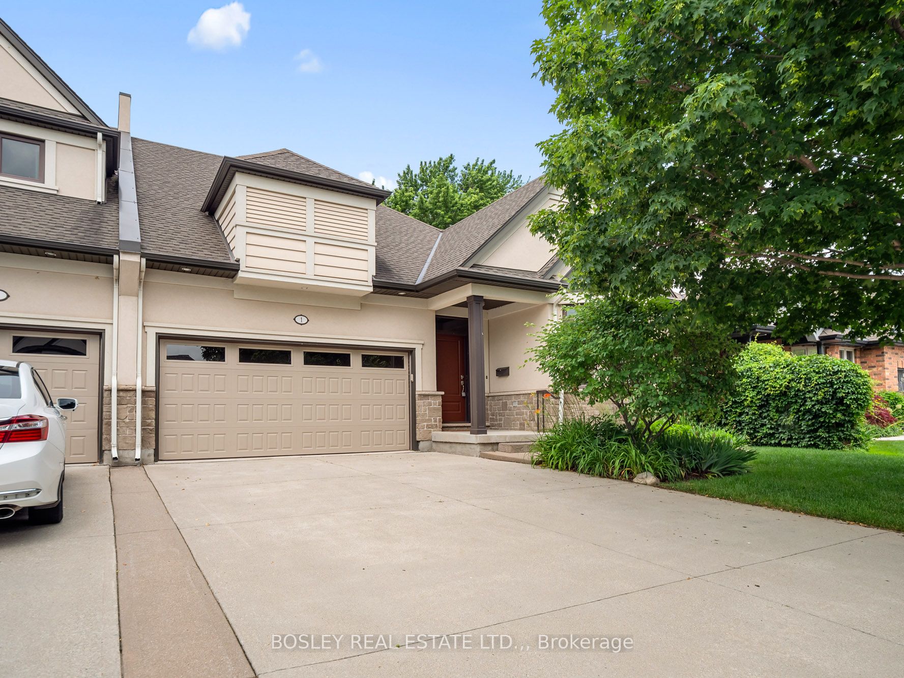 1 Emerald Common Property Photo 1