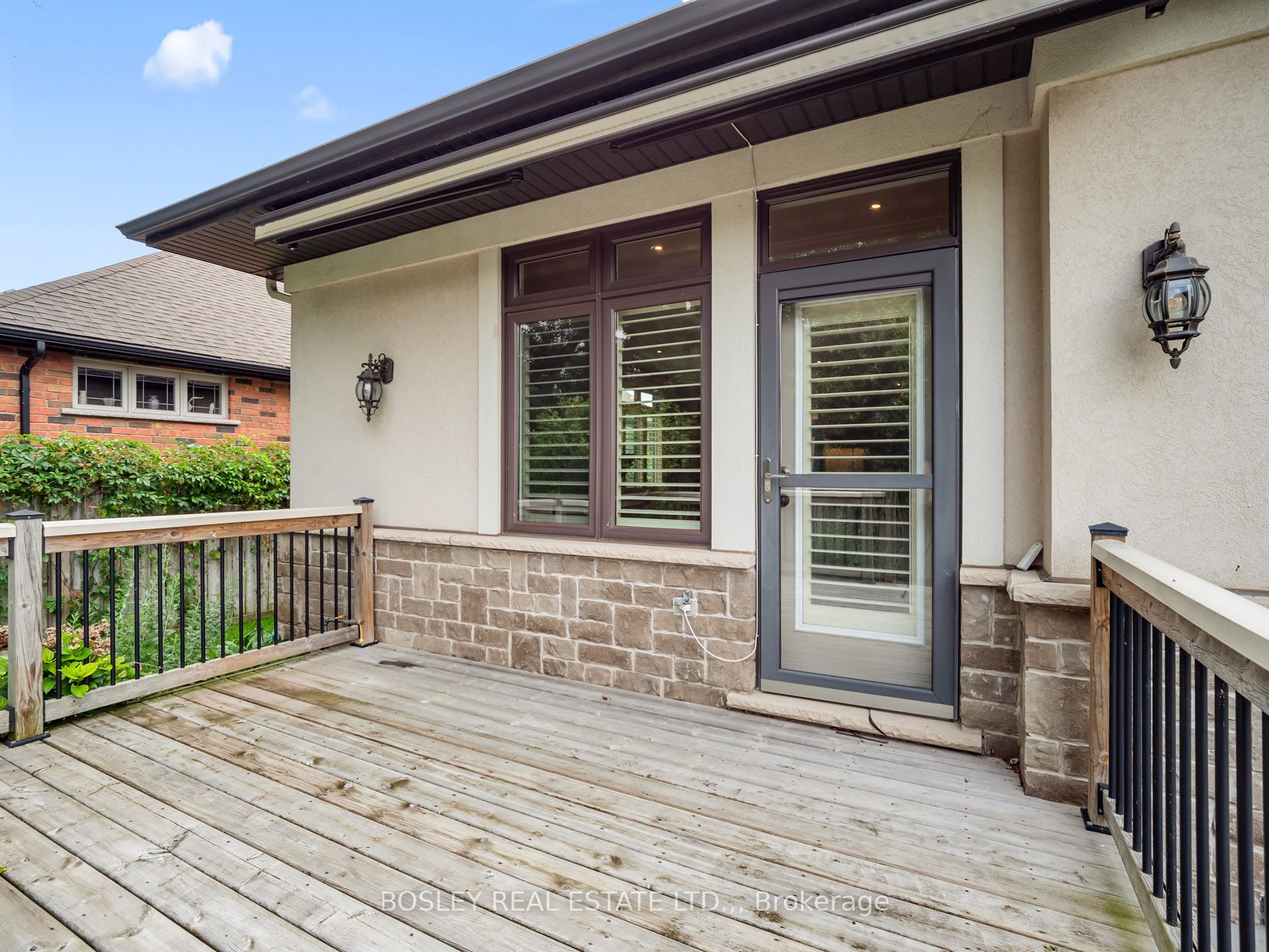 1 Emerald Common Property Photo 12