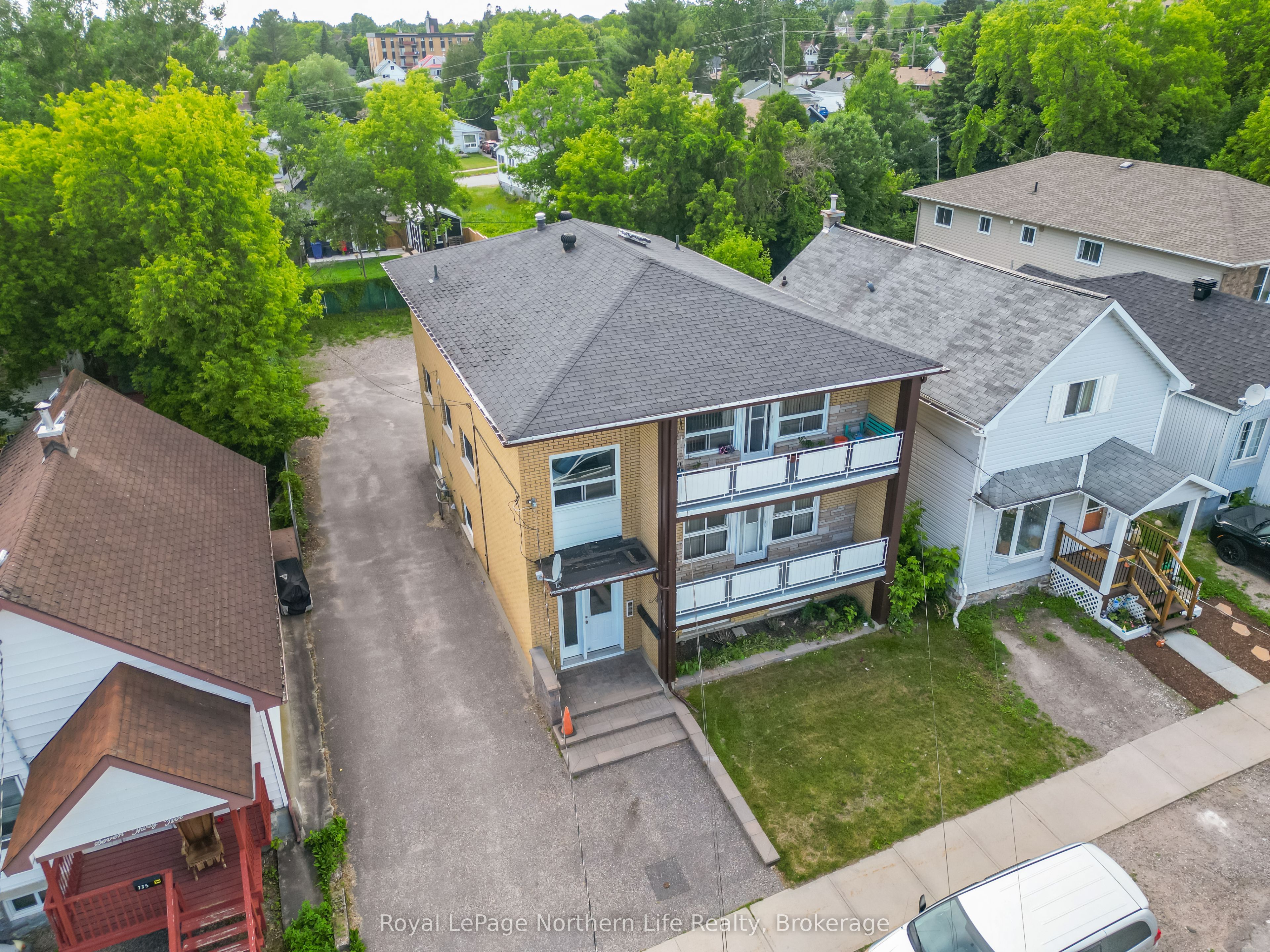 745 Morin Street Property Photo 1