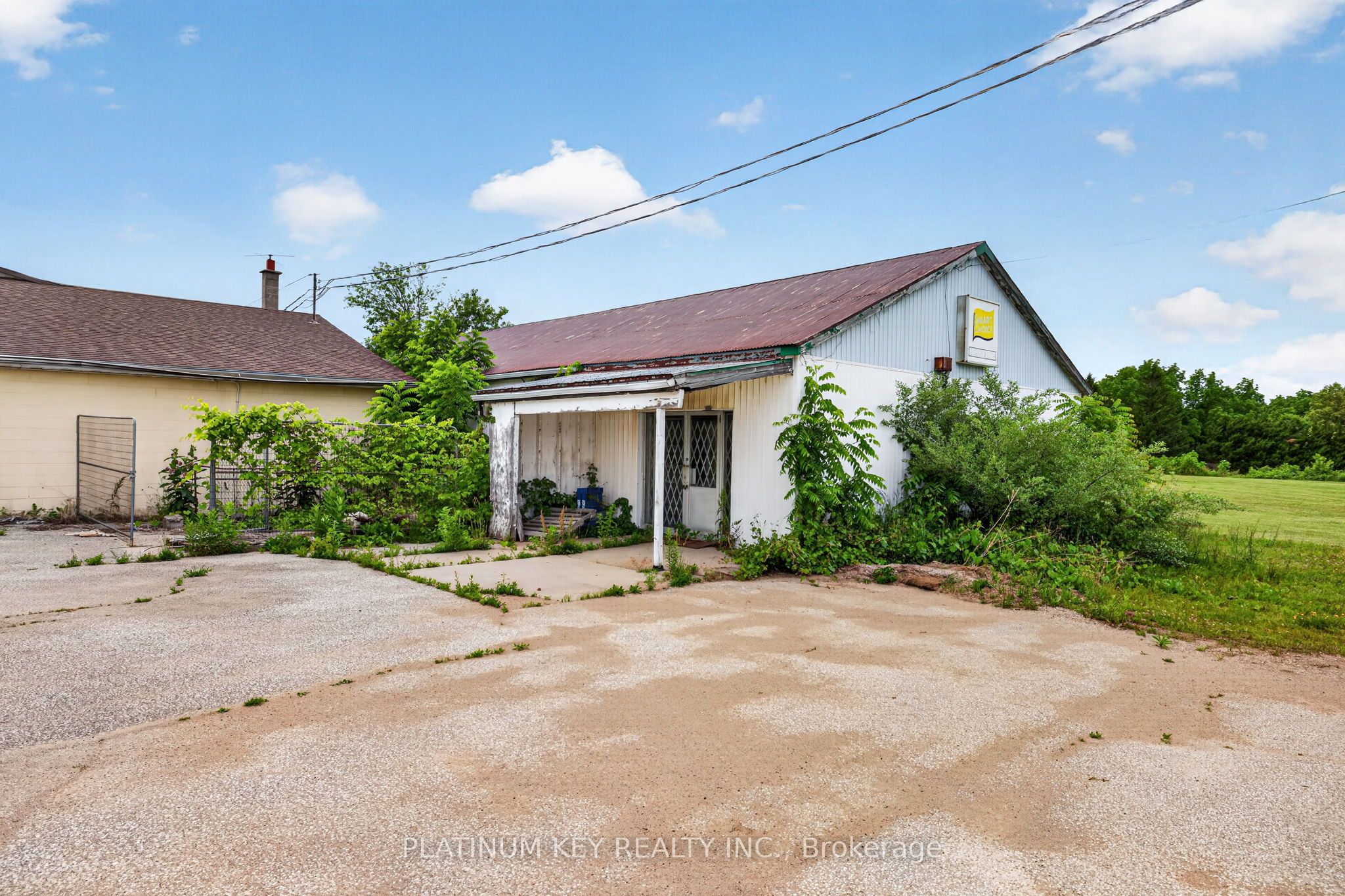 7291 Arkona Road Property Photo 3