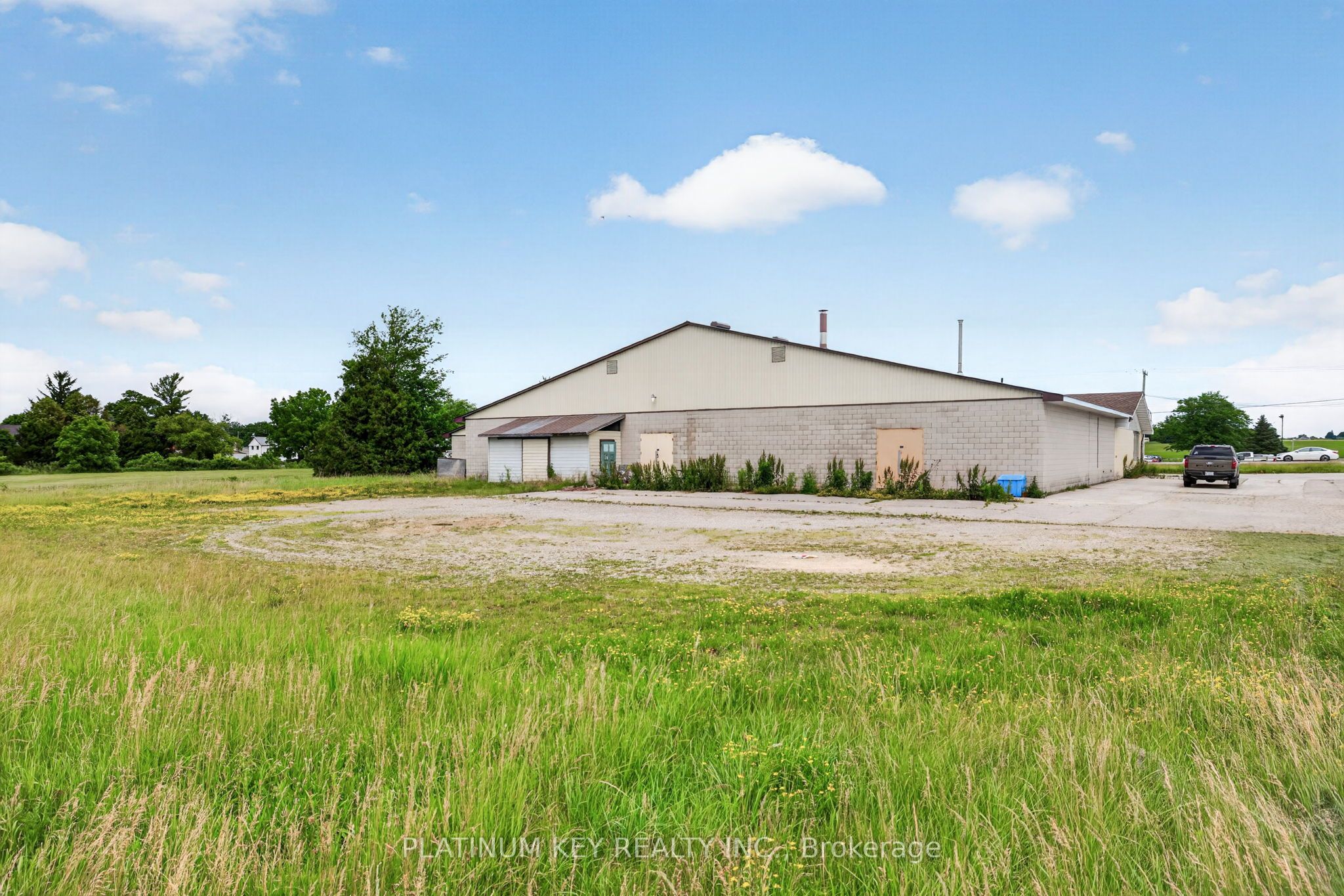 7291 Arkona Road Property Photo 7