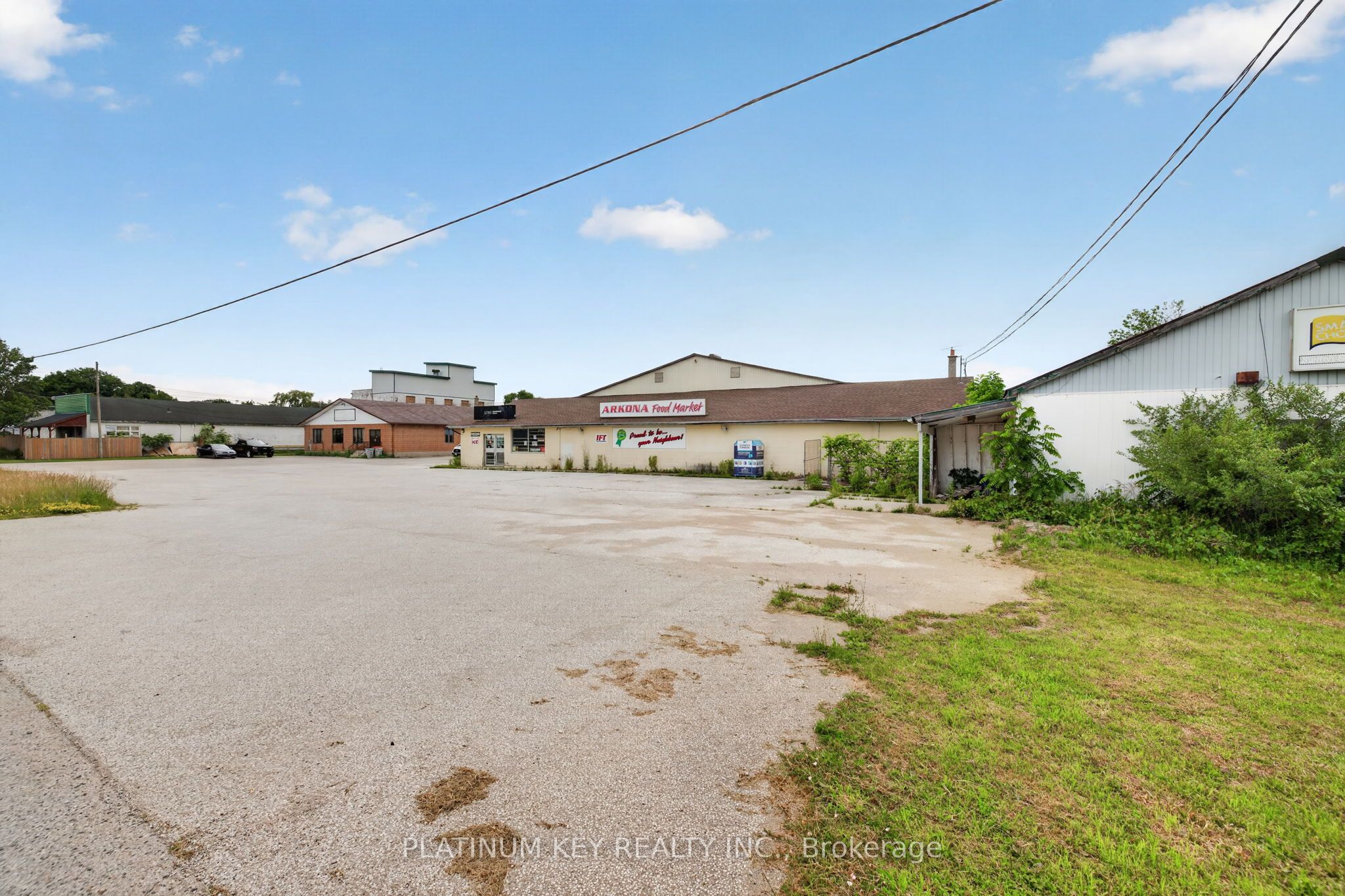 7291 Arkona Road Property Photo 11