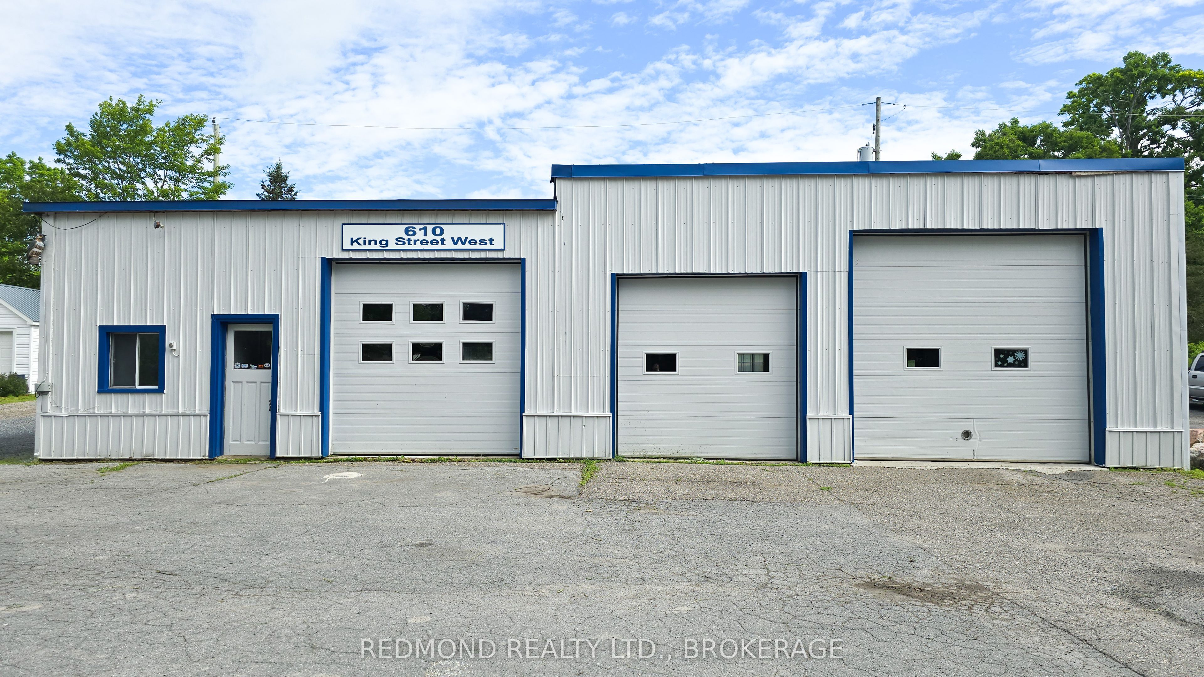 610 King Street W