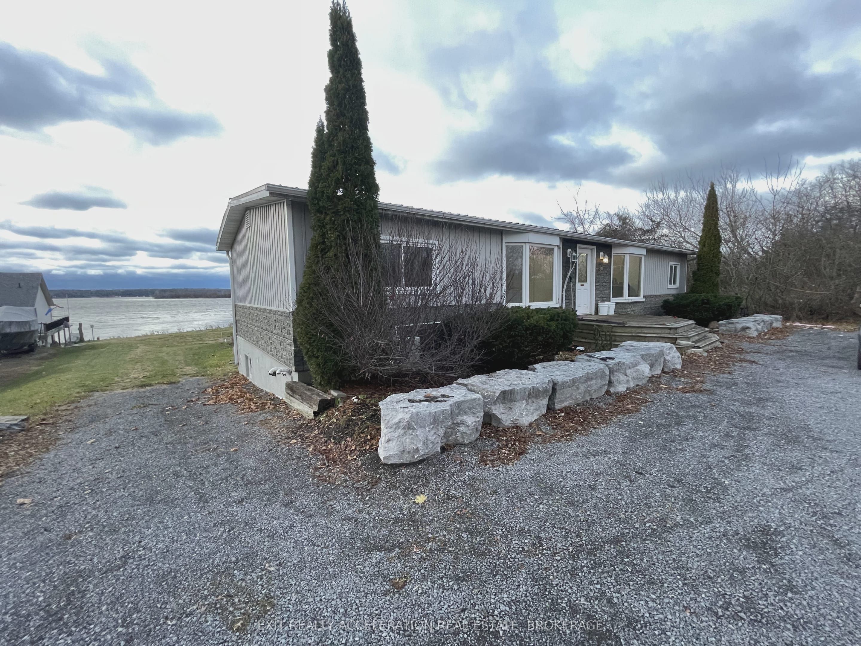 38 Main Street Property Photo 2