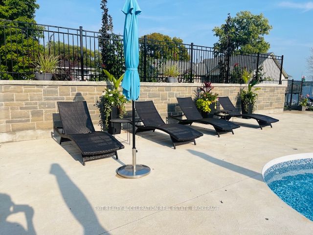 38 Main Street Property Photo 16