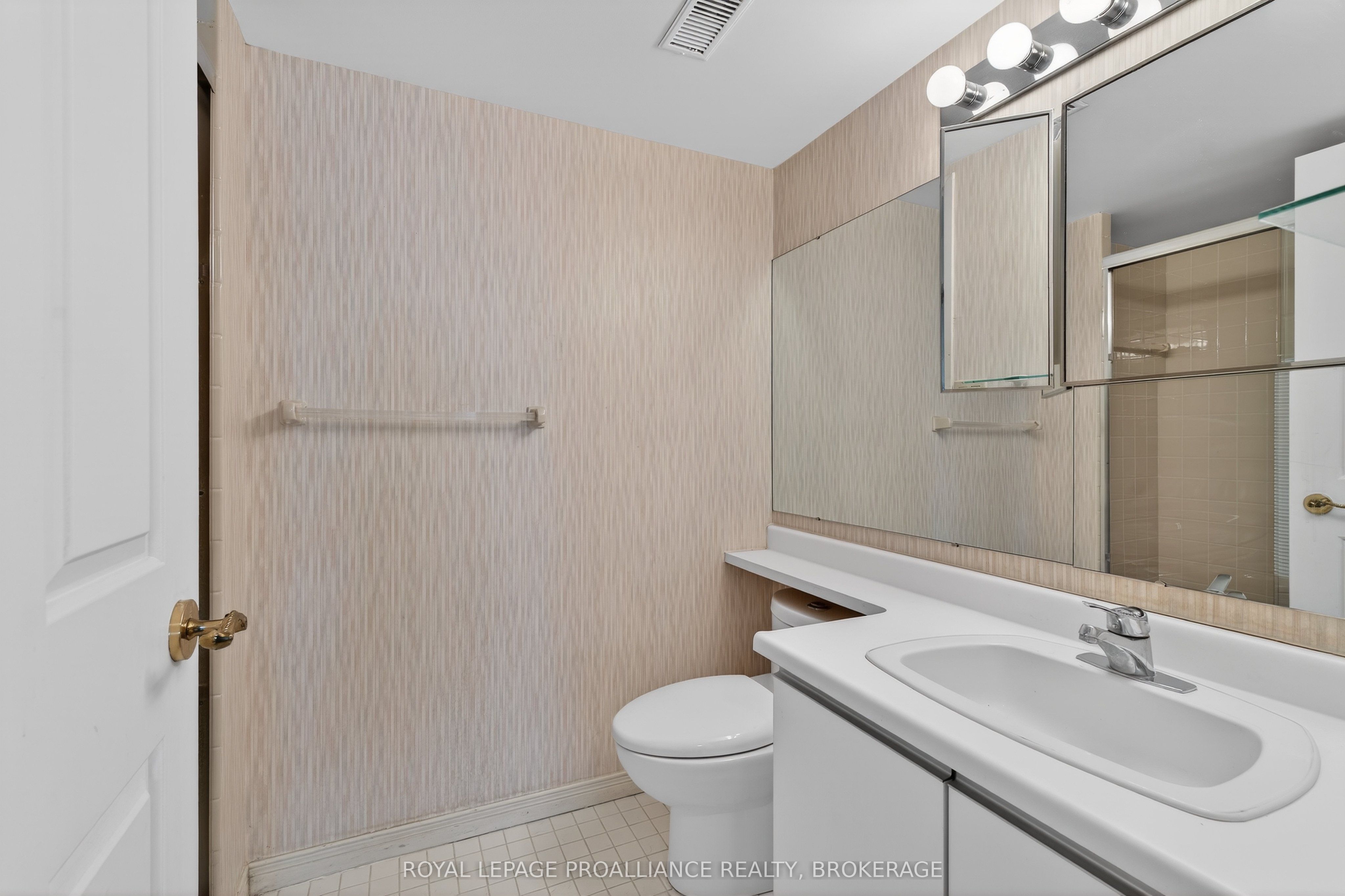 257 Bath Road 1006 Property Photo 27