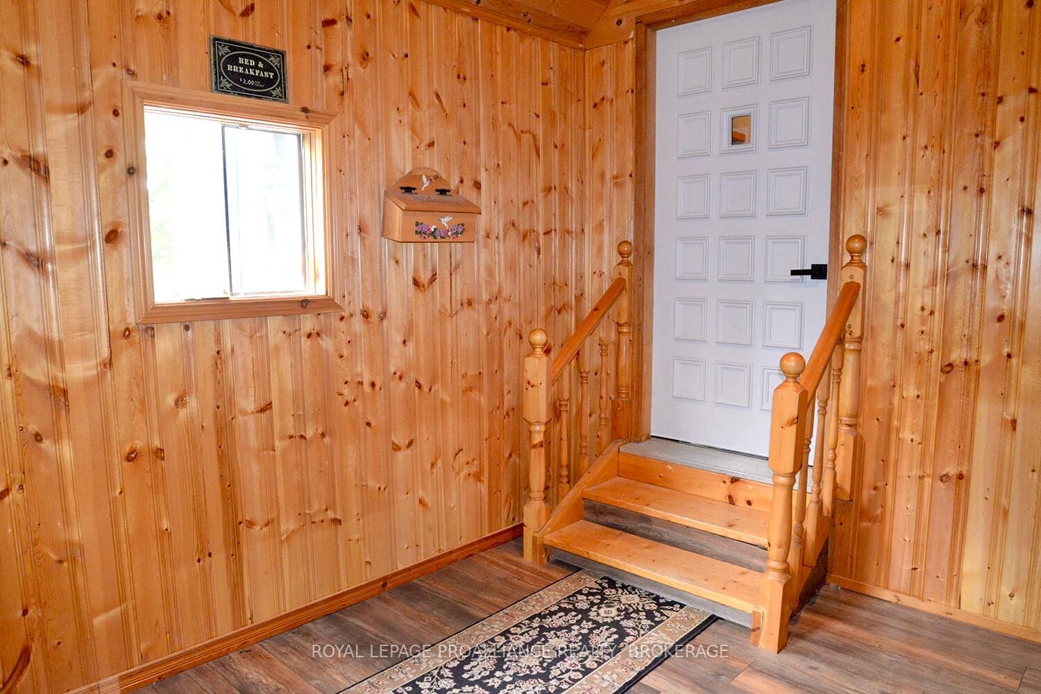 29263 Highway 7 Property Photo 3