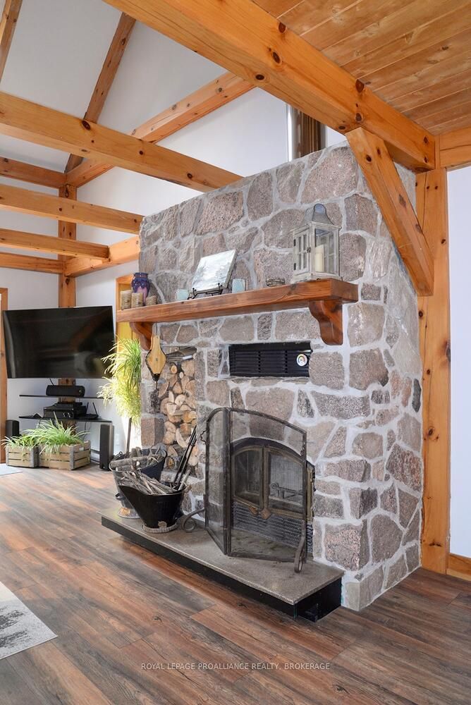 29263 Highway 7 Property Photo 15