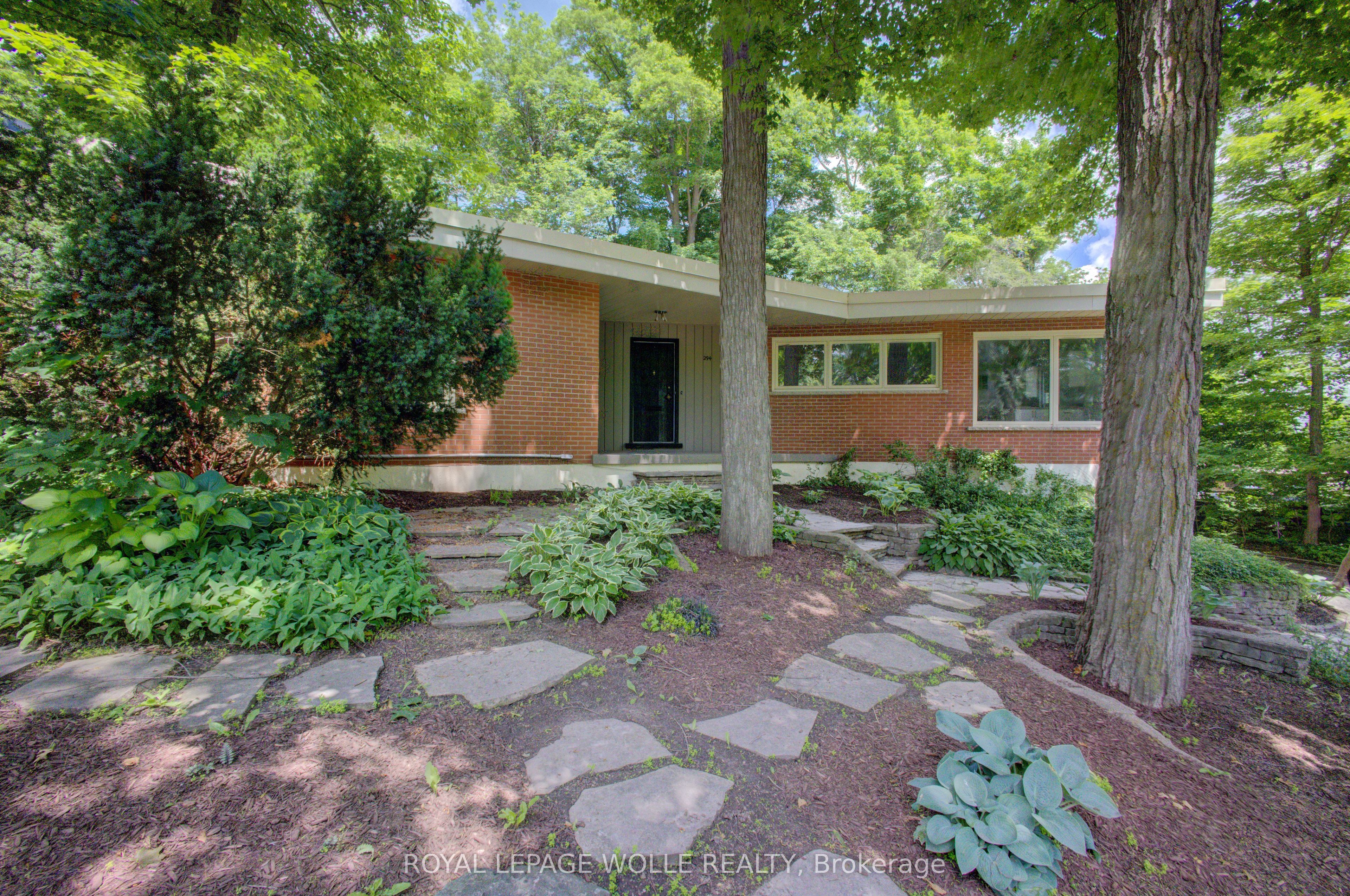 294 Algonquin Drive Property Photo 5