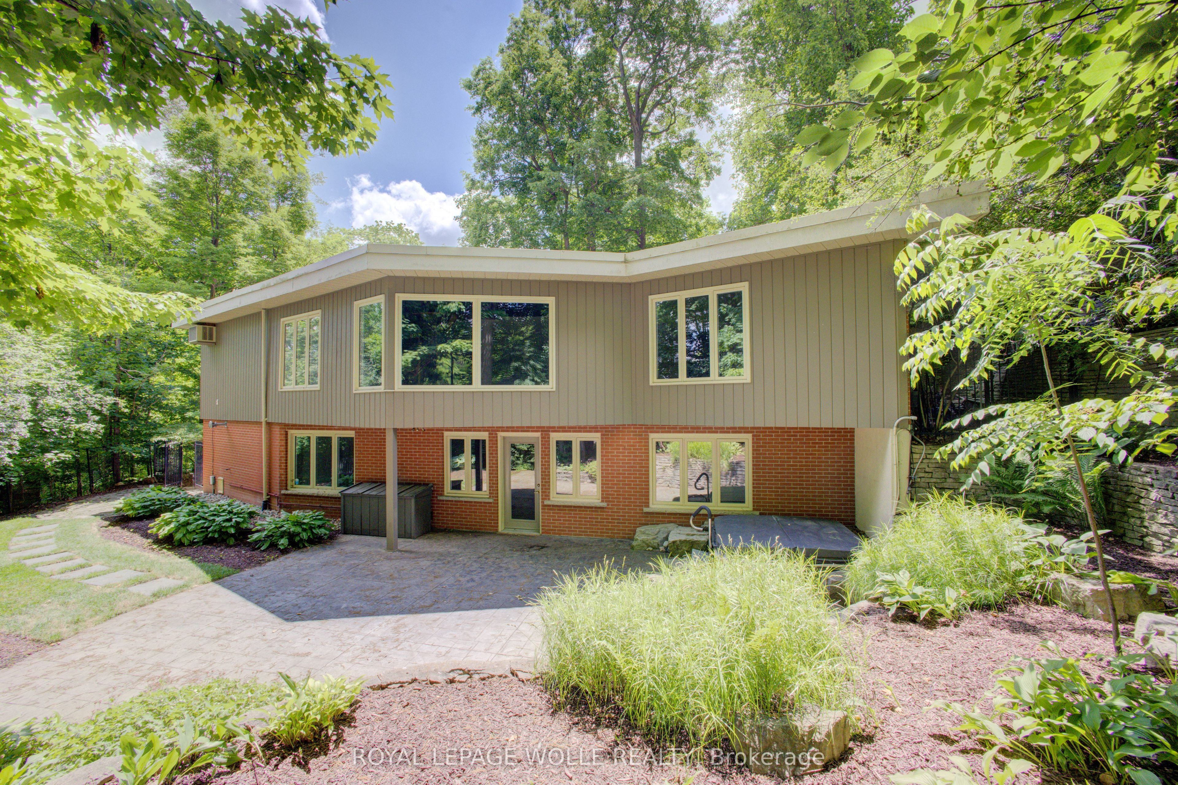 294 Algonquin Drive Property Photo 40