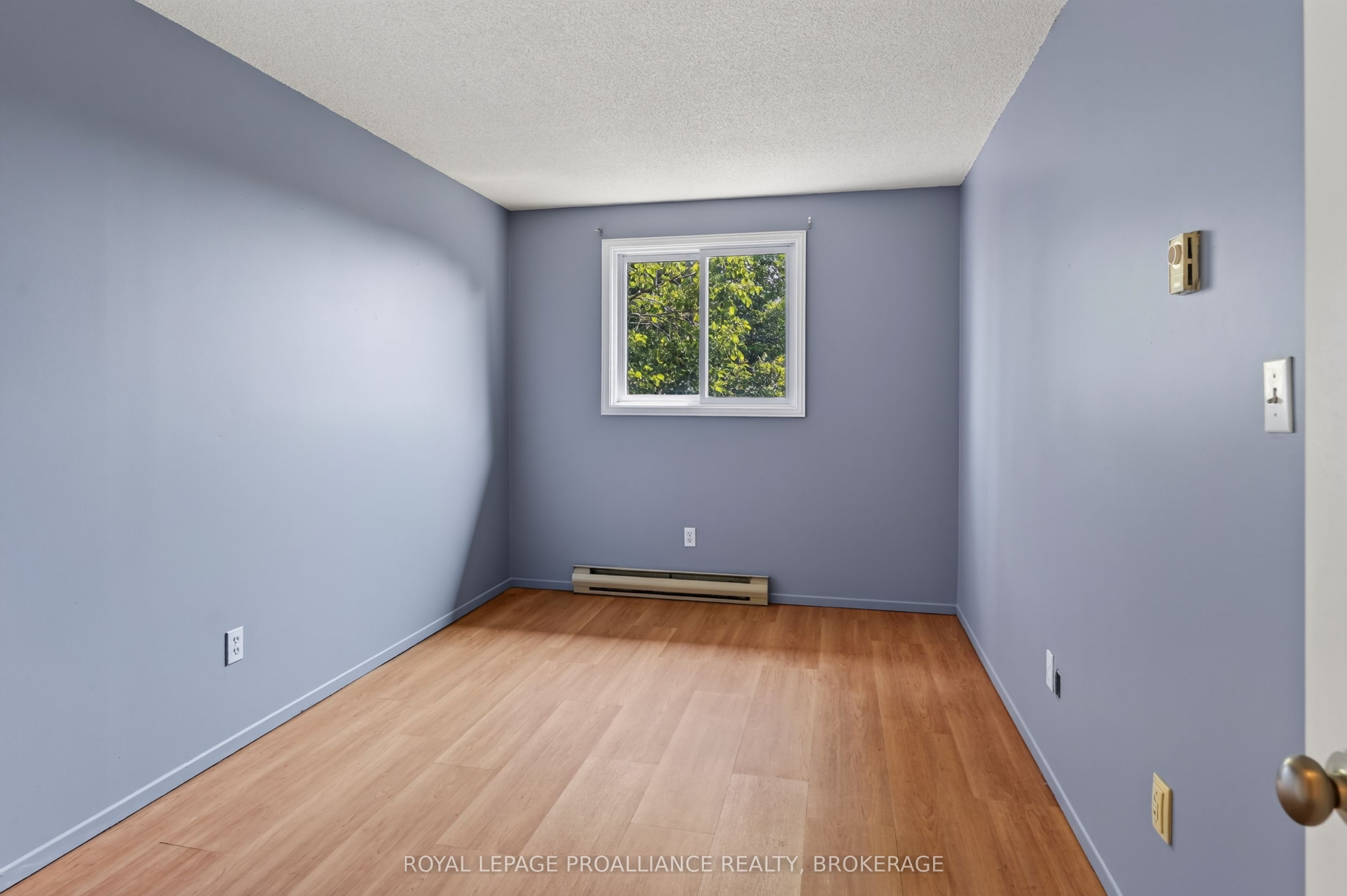 316 Kingsdale Avenue 411 Property Photo 13