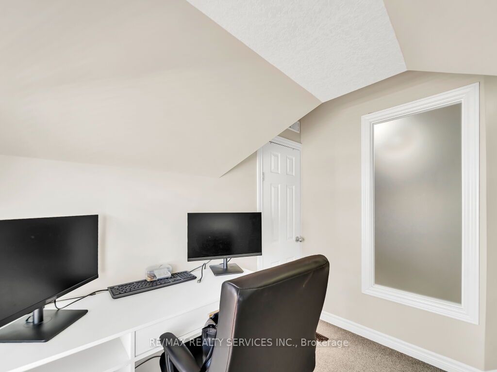65 Moore Street Property Photo 42