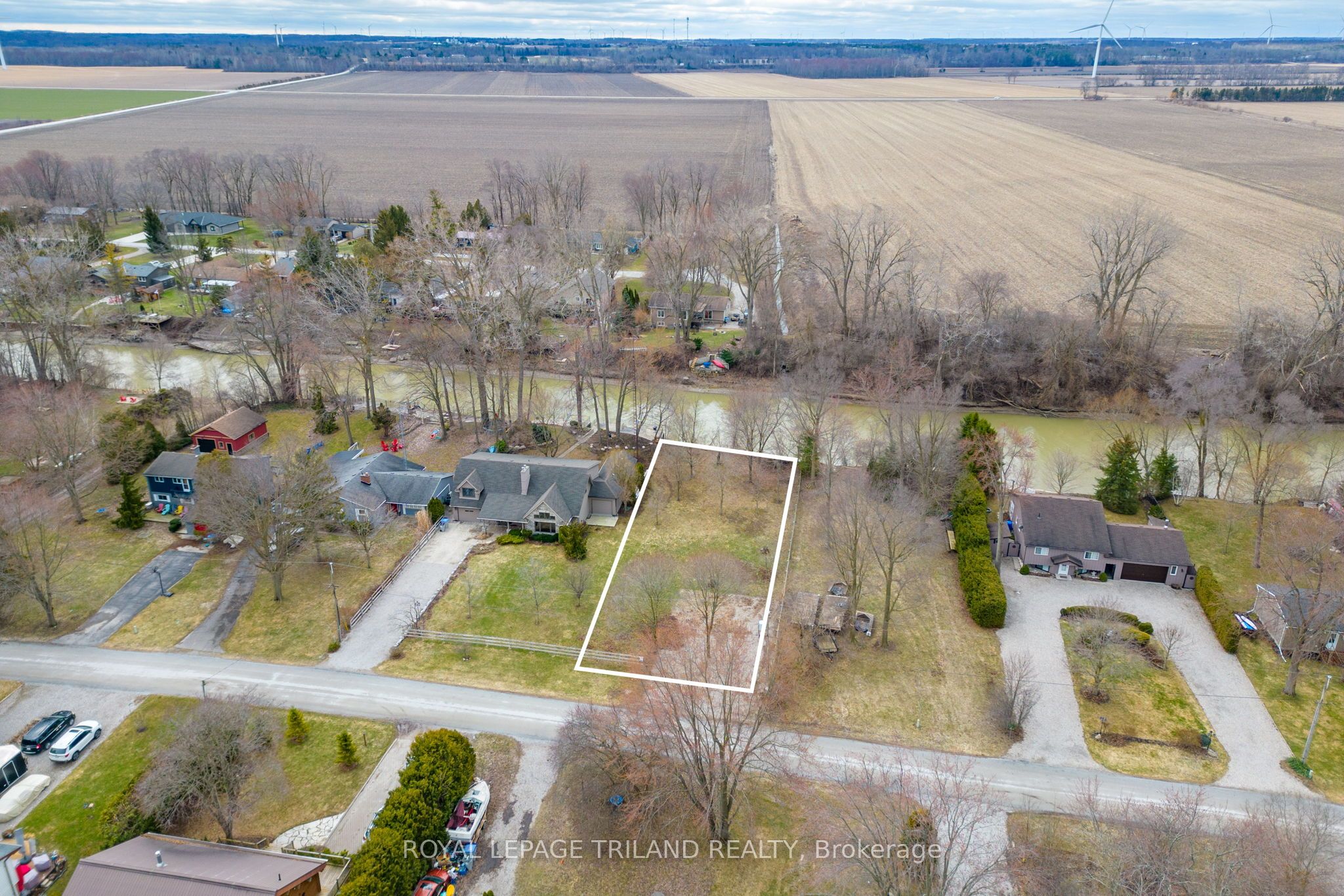 8419 Defore Drive Property Photo 4