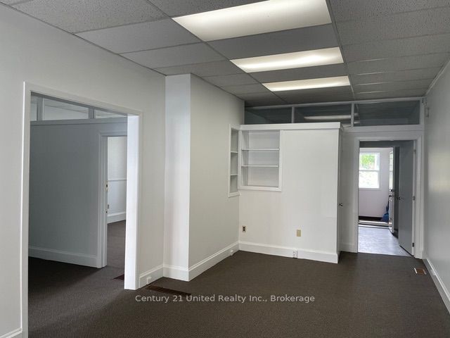 15 King Street E Property Photo 2
