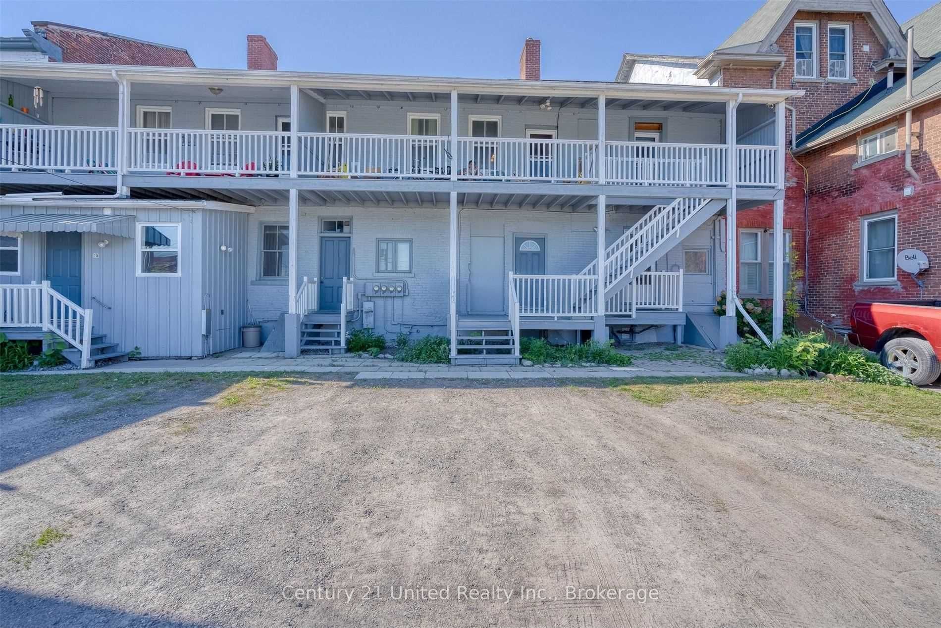 15 King Street E Property Photo 4