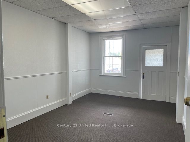15 King Street E Property Photo 6