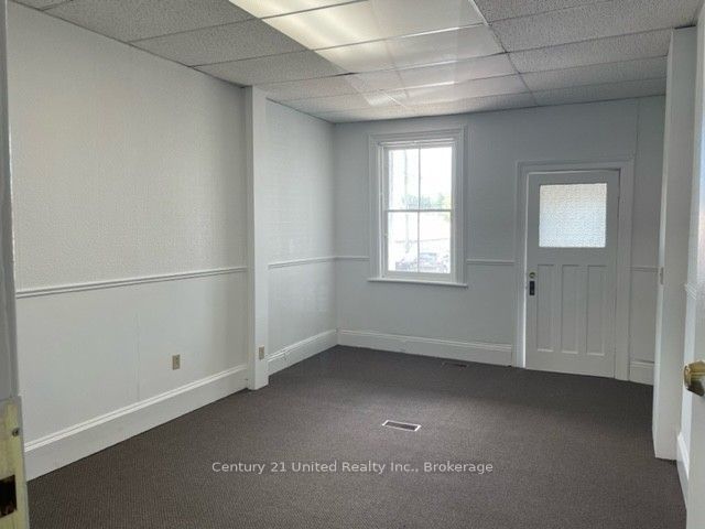 15 King Street E Property Photo 11