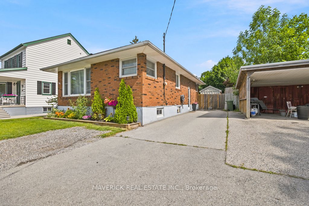 180 FOREST Avenue Property Photo 1