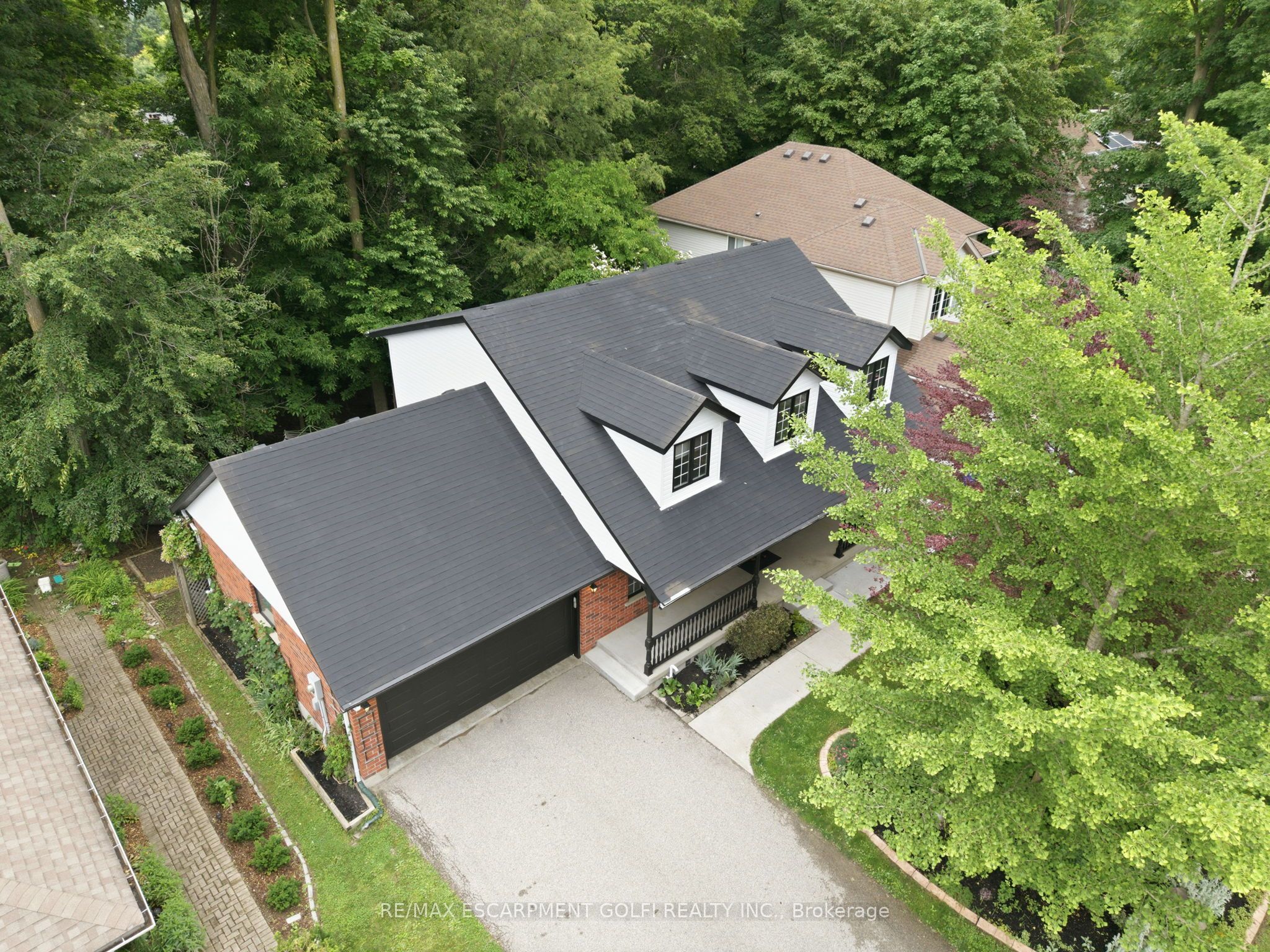 292 Thorncrest Drive Property Photo 48
