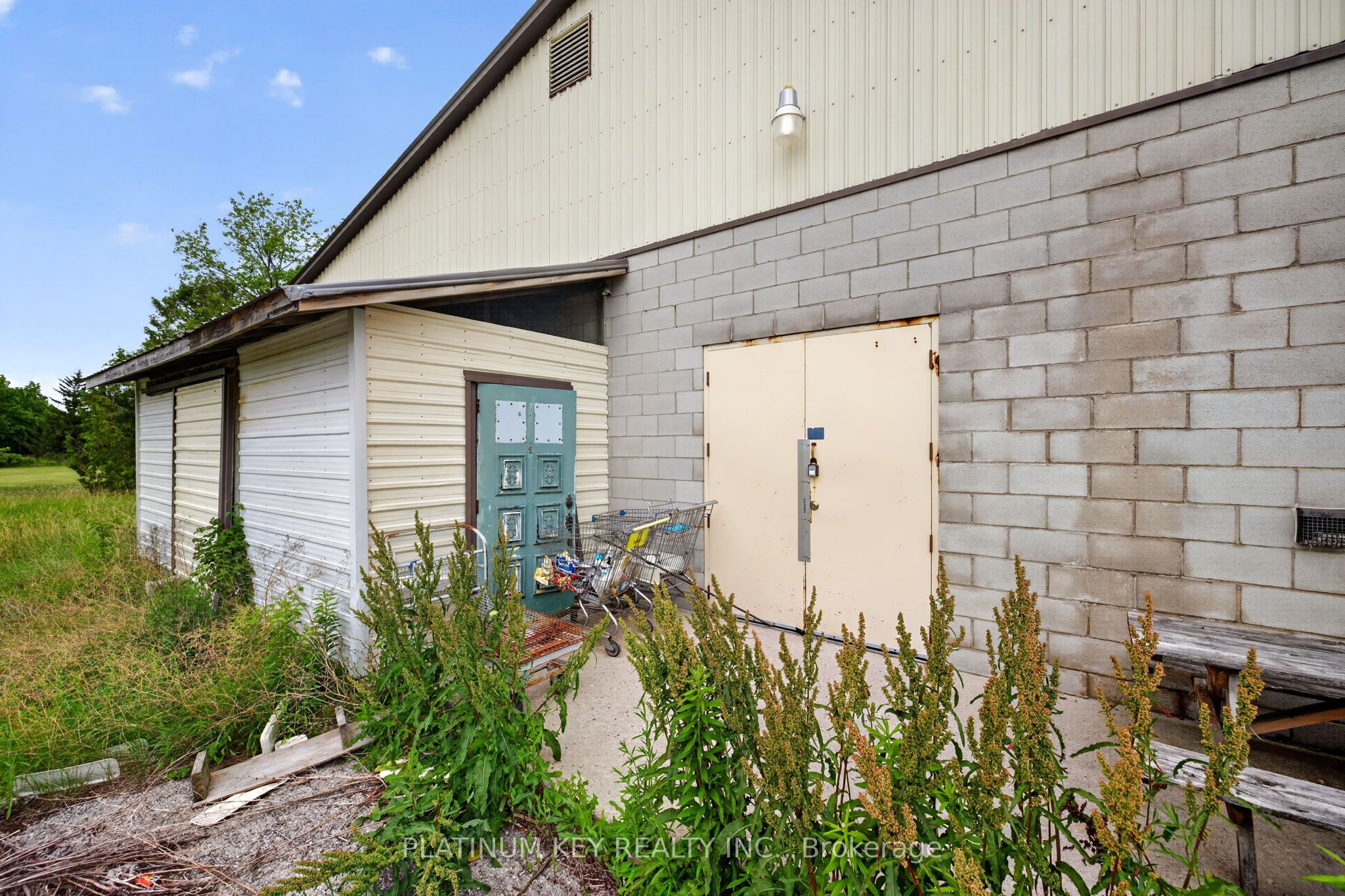 7291 Arkona Road Property Photo 10